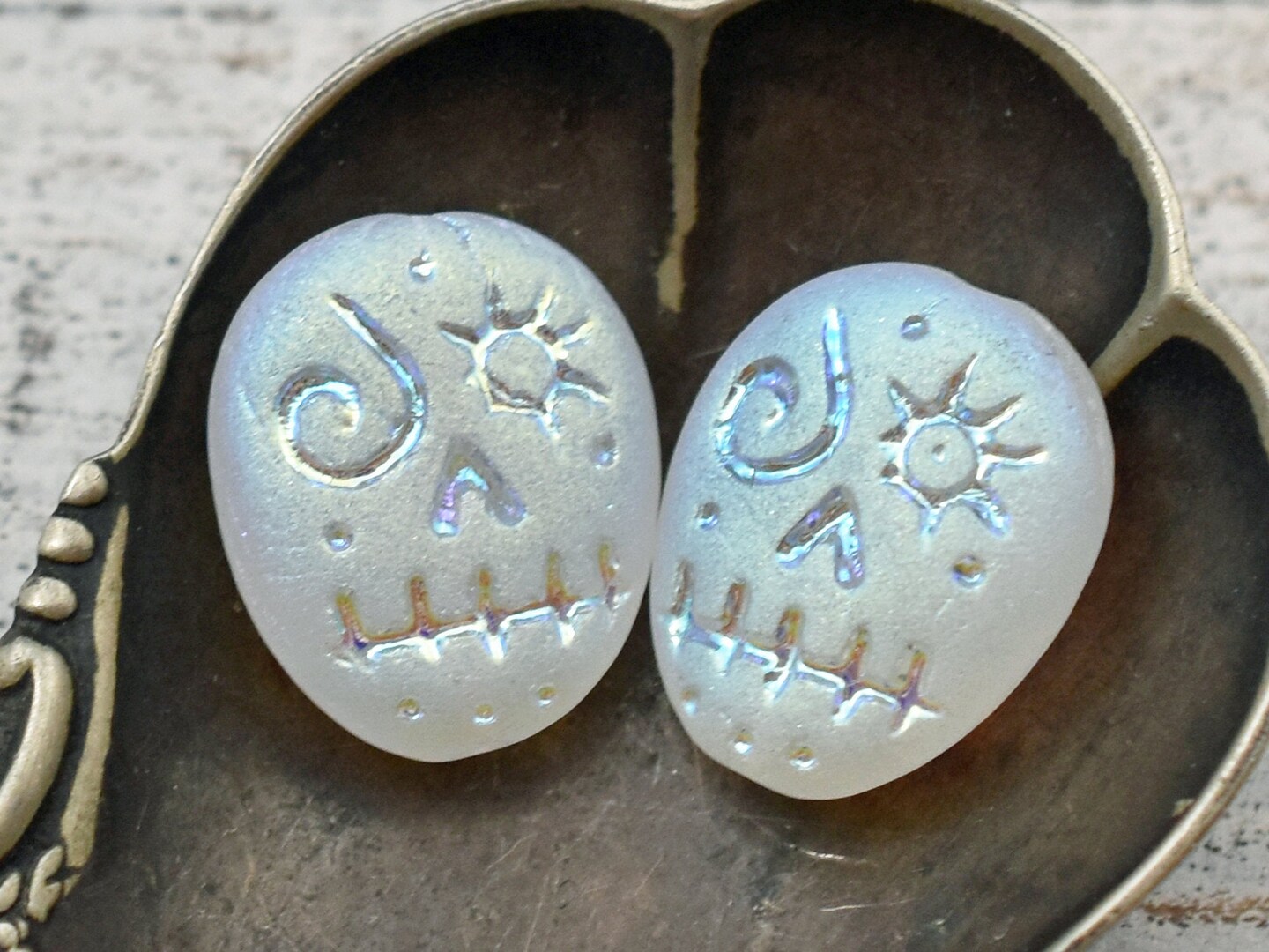 *4* 15x13mm Matte Crystal AB Voodoo Face Beads