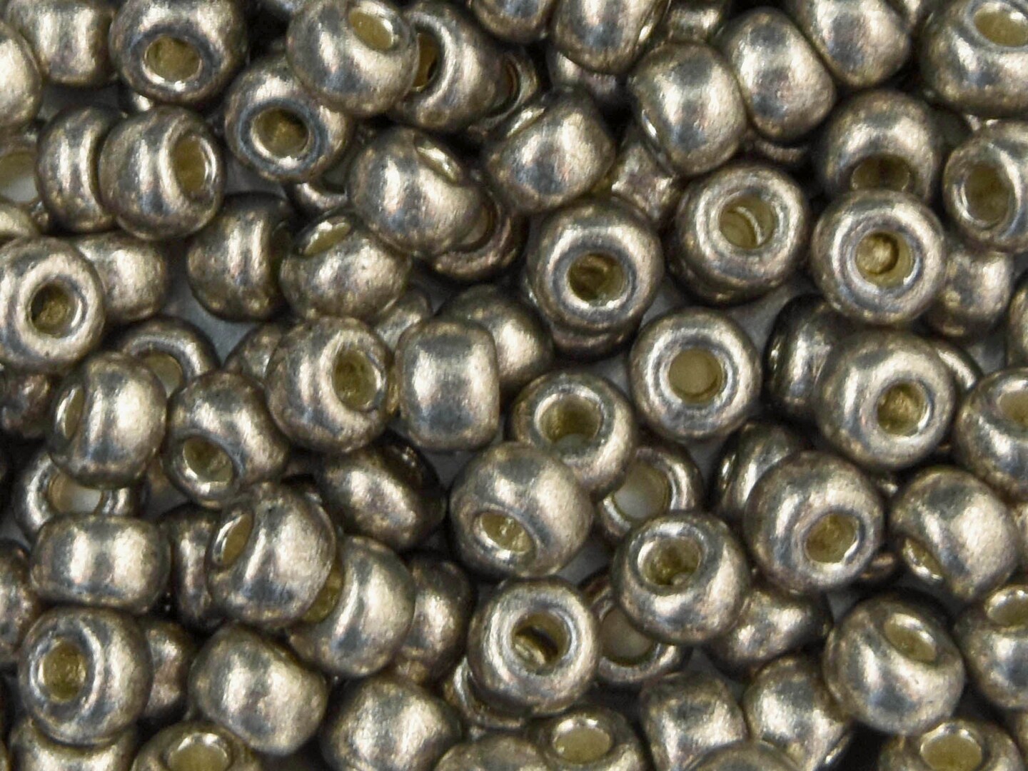 6-4221, Miyuki 20g Duracoat Galvanized Light Smoky Pewter