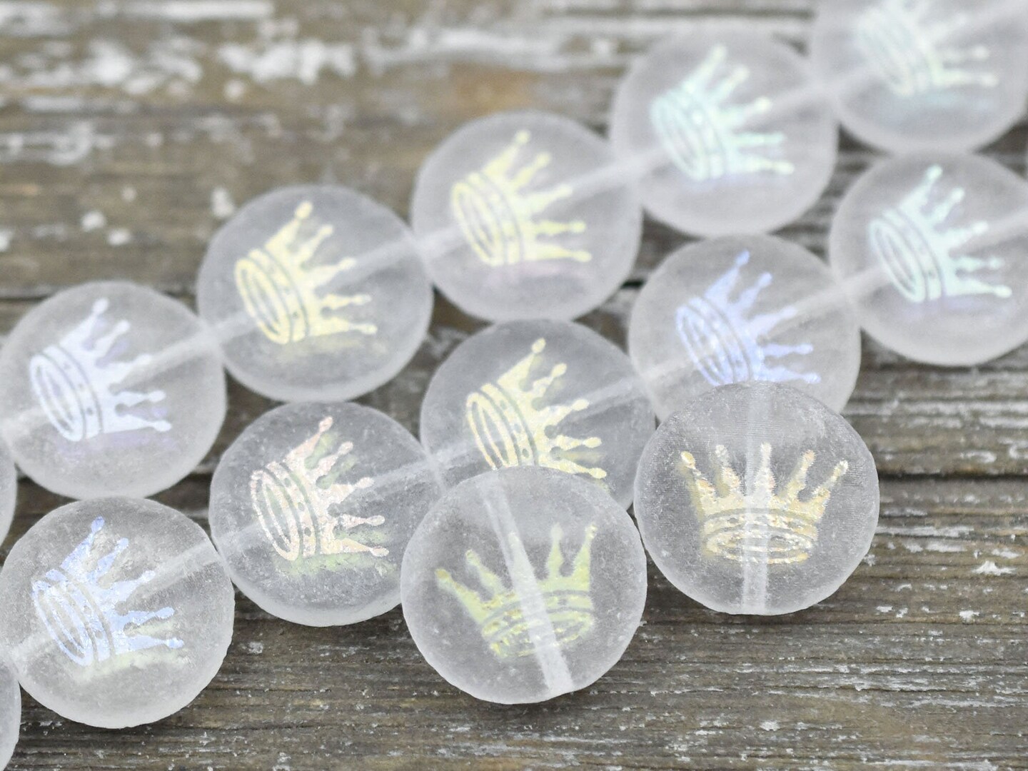 *4* 14mm Laser Etched Frosted Crystal Crown Coin Beads