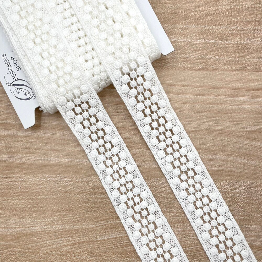 1 3/4 Ivory Ruffled Eyelet Lace Trim by the Yard – Quilting Fabric Supplier