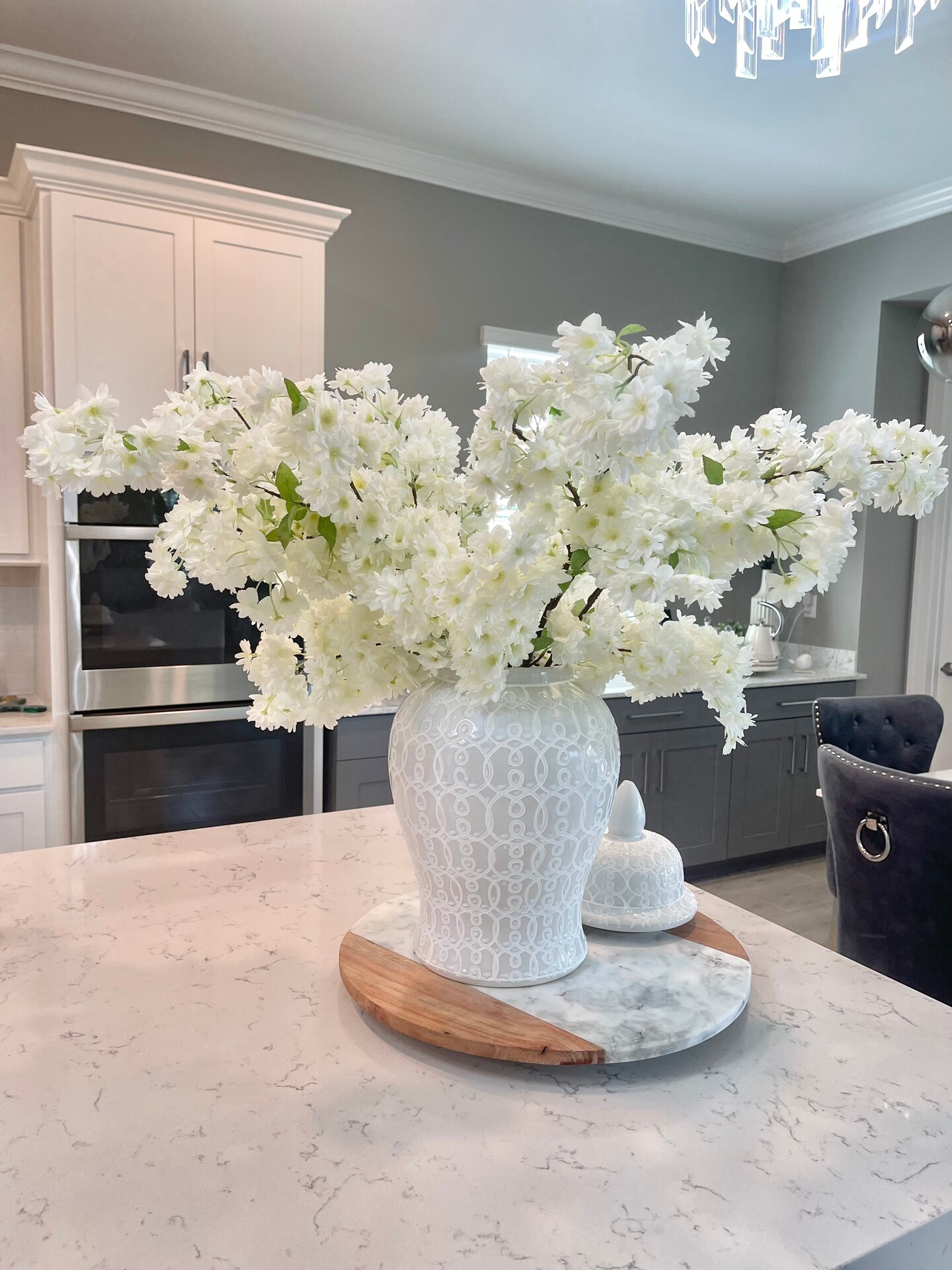Totally Glam Aura Ginger Jar White Tall Vase for Flowers