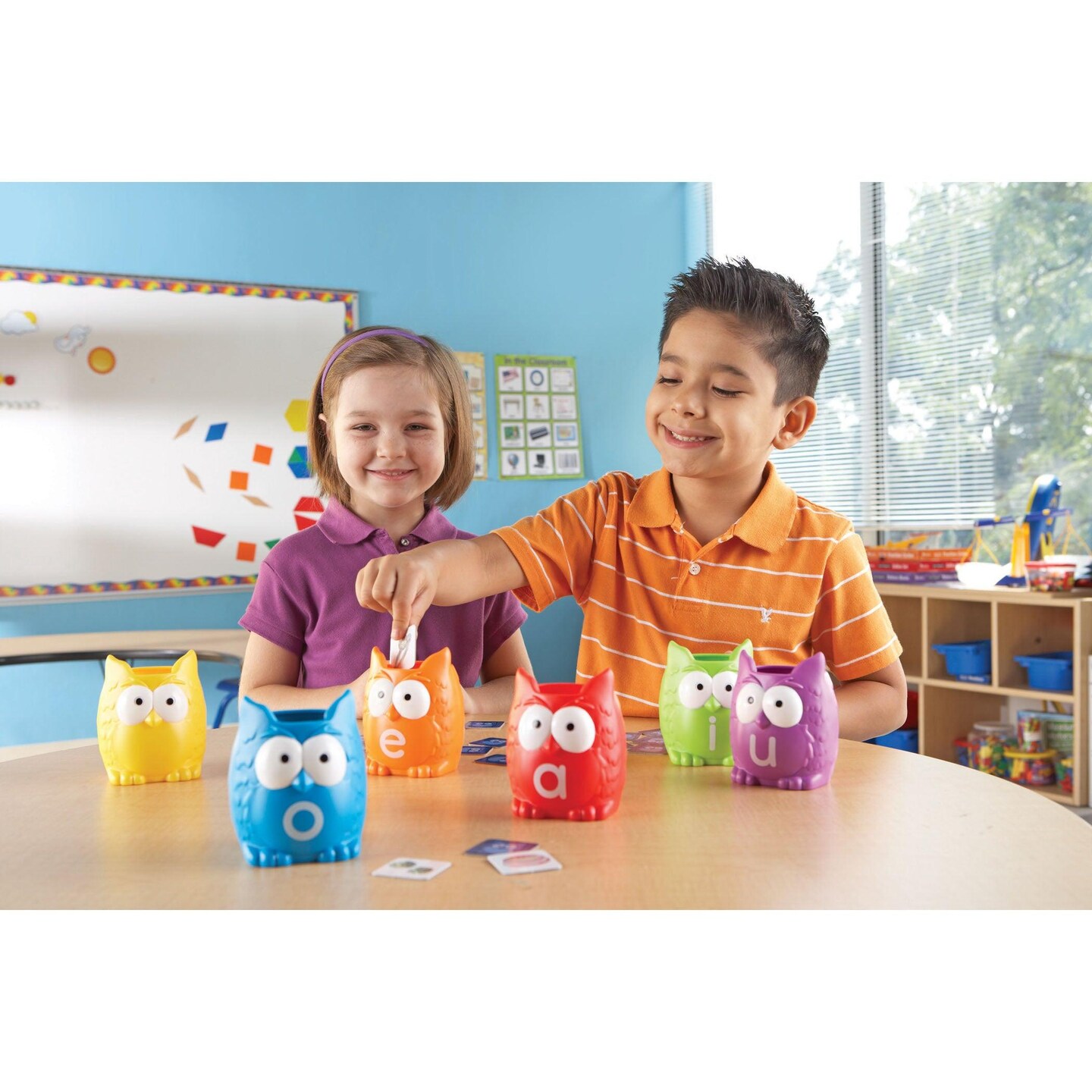 Vowel Owls&#x2122; Sorting Set