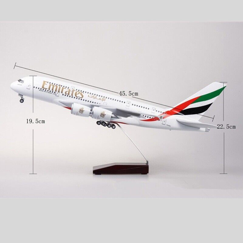 Kitcheniva 1/160 Emirates Aircraft Model LED Light Simulation Passenger