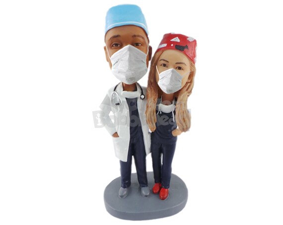 Physician Couple Er Medical Doctor Couple Doctor Couple In Scrubs Personalized Bobblehead 1661