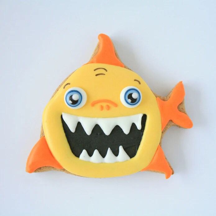 Ann Clark Front Facing Little Baby Shark Cookie Cutter, 3.5&#x22;