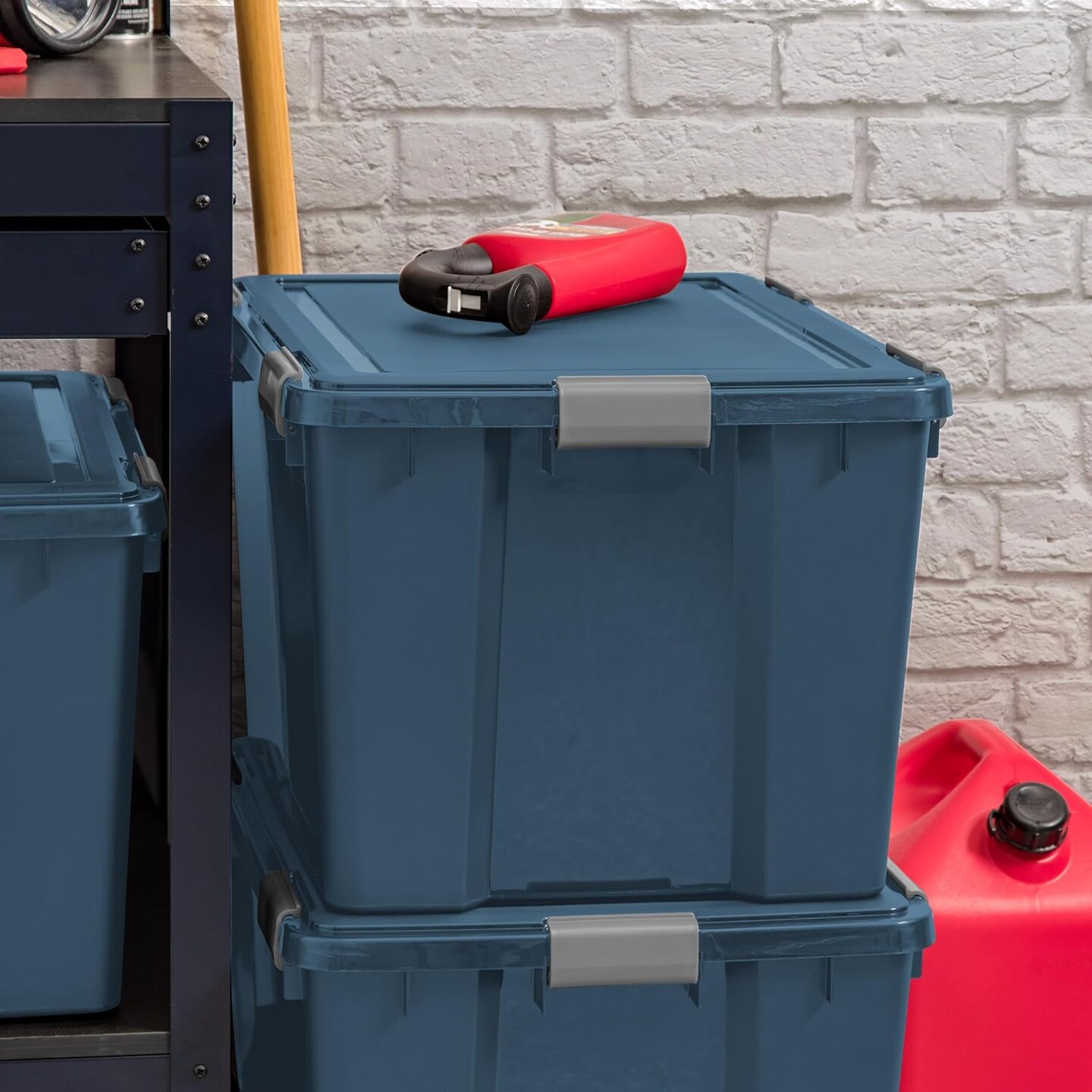 IRIS USA WEATHERPRO Airtight Plastic Storage Bin with Lid and Seal and Secure Latching Buckles, Navy