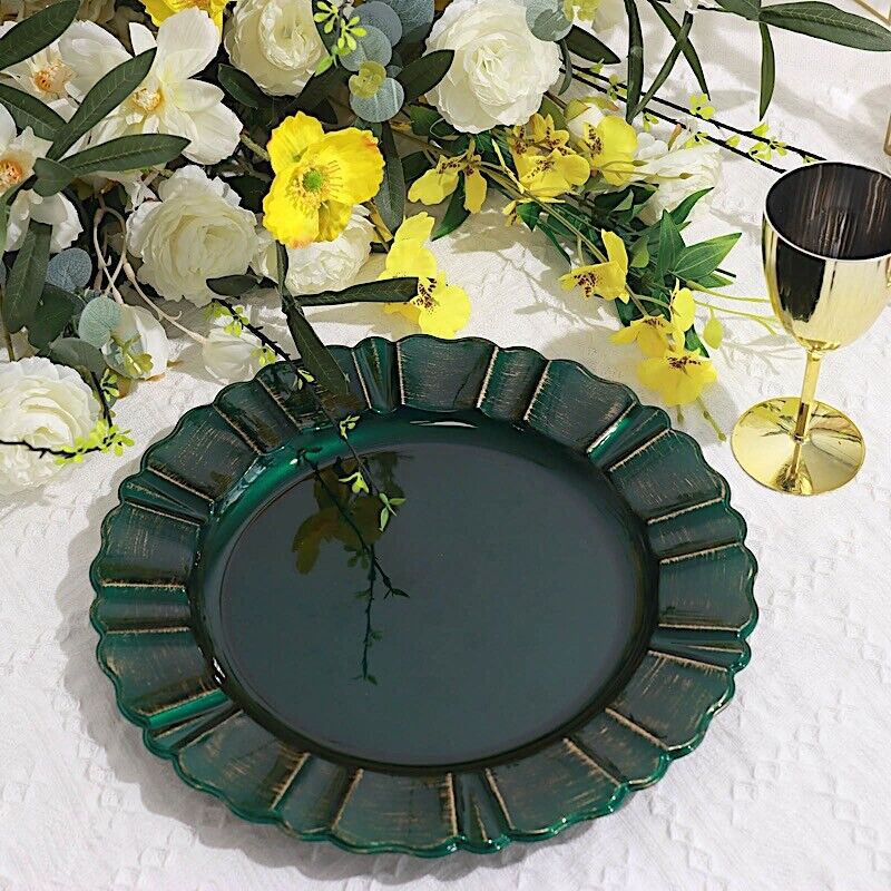 6 HUNTER GREEN GOLD 13&#x22; Round Scalloped Trim Charger Plates