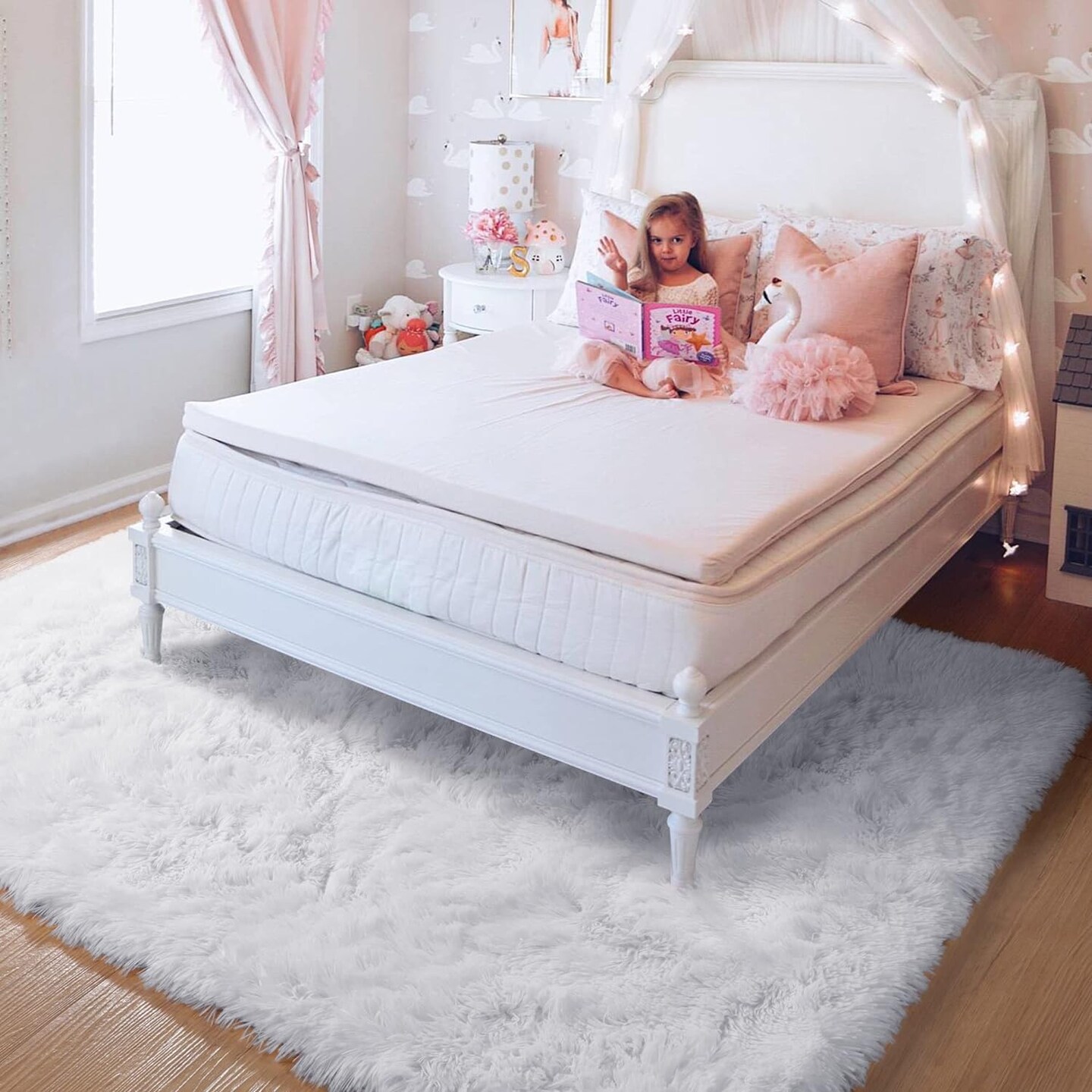 White Fluffy Shaggy 5 x 8 Area Rug