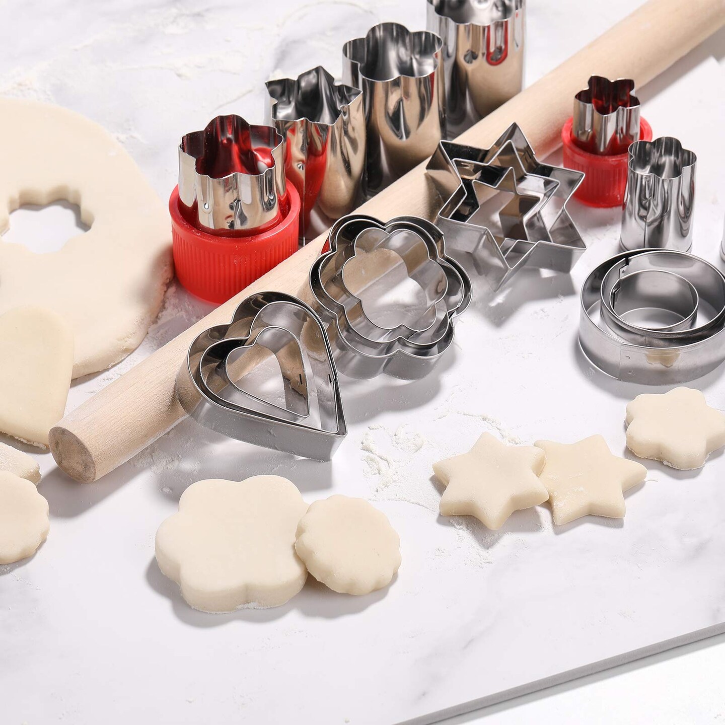 20 Pieces Stainless Steel Cutter Shapes Set,Vegetable,Fruit,Mini Pie,Doughnut/Donut,Sandwich,Biscuits,Cookie Metal Easter Fun Cutter Model,For Baking&#x26;Decorative Food,Kids,Christmas Holiday Party&#x2026;