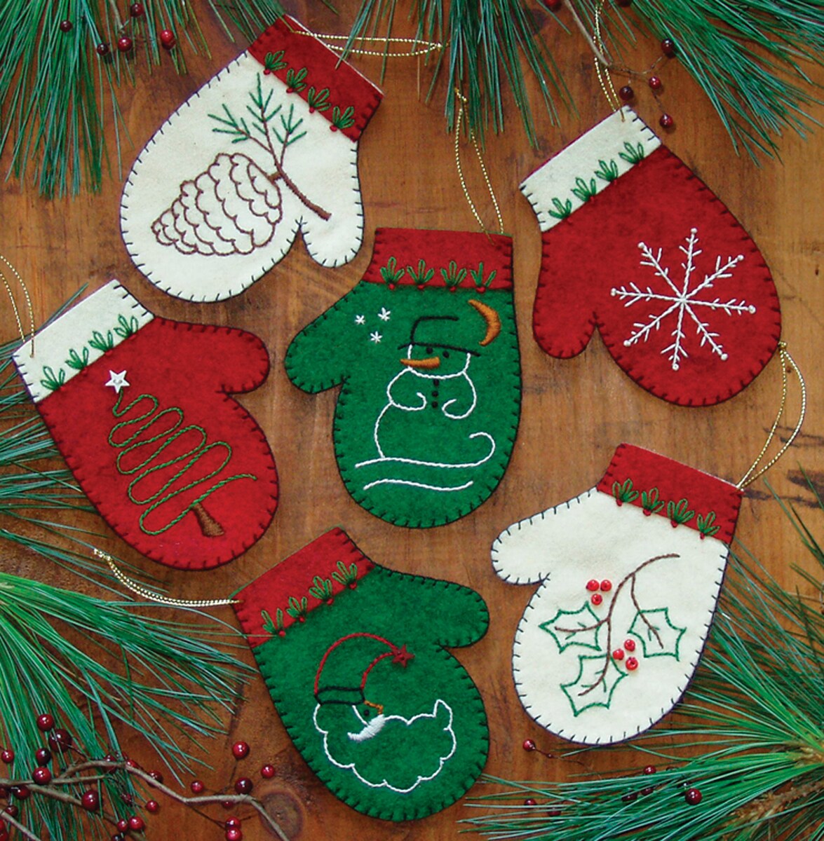 Rachel&#x27;s Of Greenfield Felt Ornament Kit 4.5&#x22; 6/Pkg-Mittens