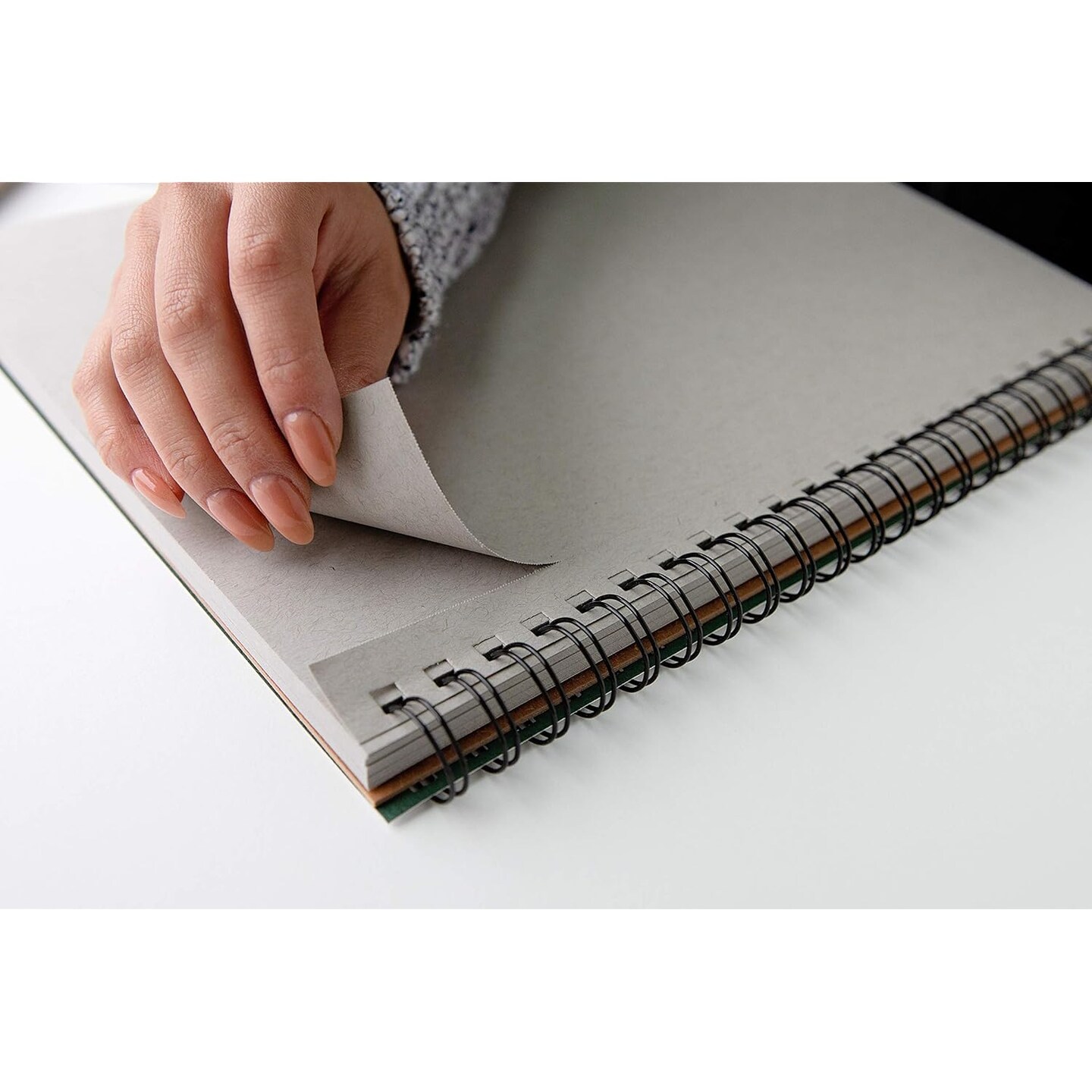 400 Series Sketch Pad, Toned Gray, 18x24 inch, 24 Sheets - Artist Sketchbook for Drawing, Illustration, Art Class Students