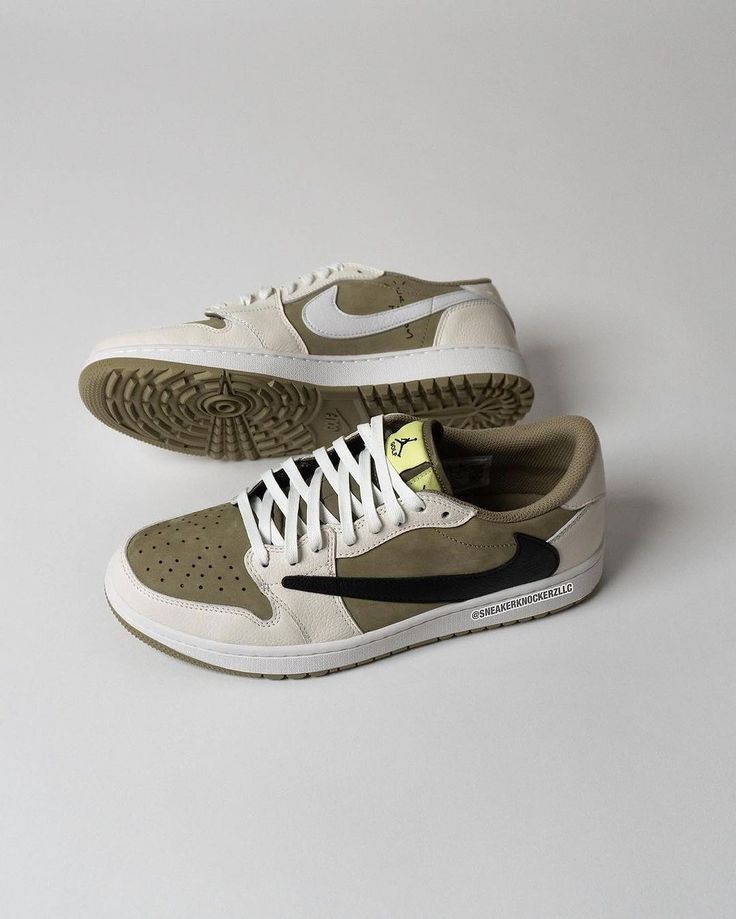 Travis Scott X Air Jordan 1 Low Golf Neutral Olive Black Travis Scott X Air Jordan 1 Low Golf Neutral Olive Black