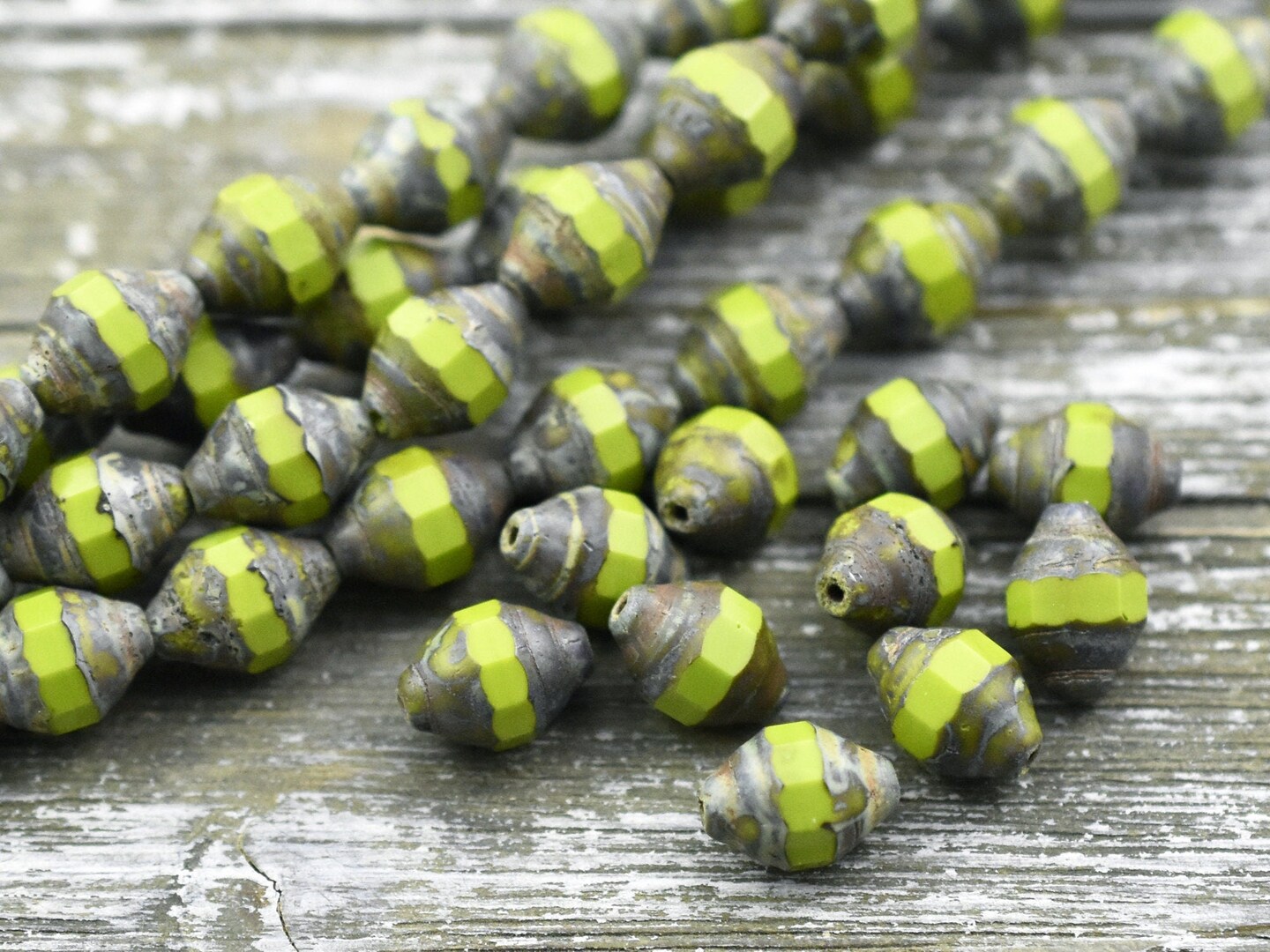 *10* 11x8mm Chartreuse Picasso Turbine Beads