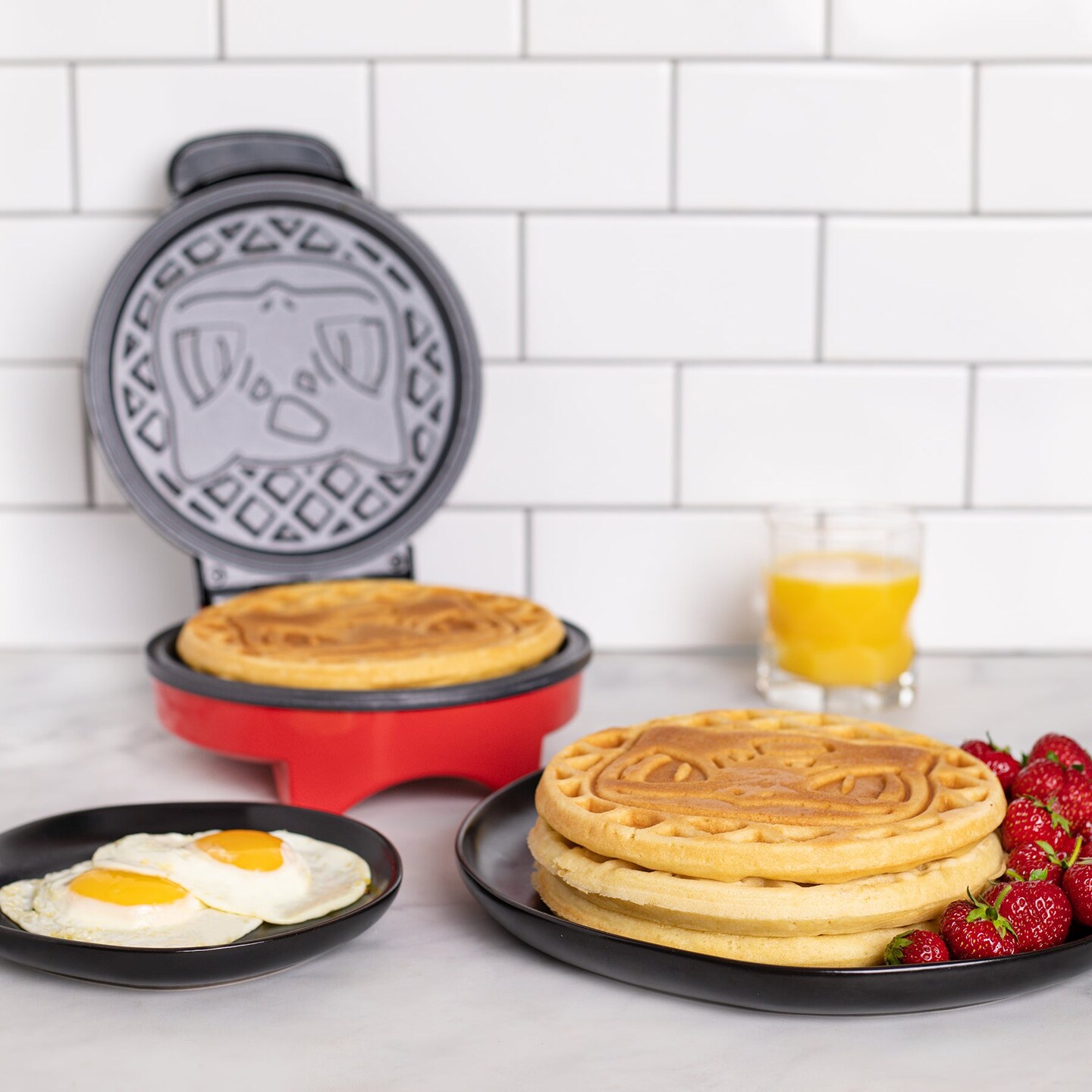 Uncanny Brands Pokemon Bulbasaur Waffle Maker