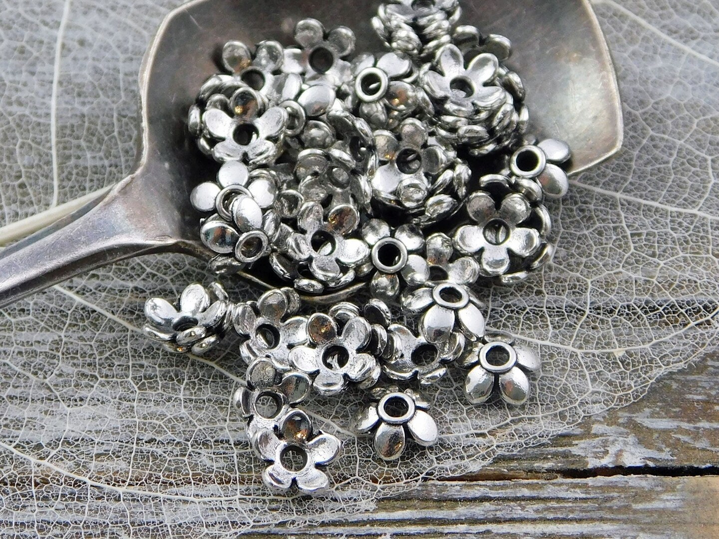 6mm Antique Silver Flower Bead Caps -- 300pcs