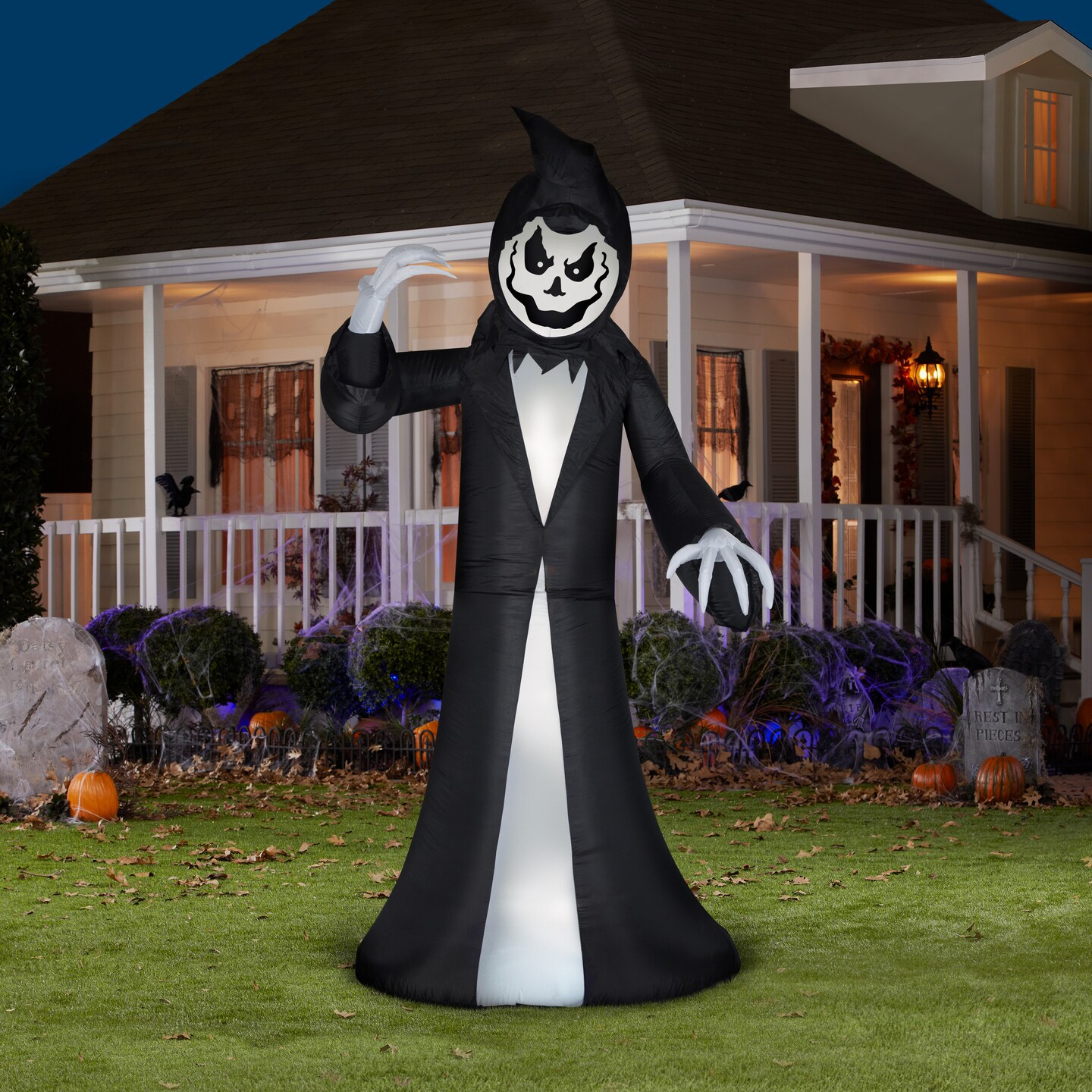 9 1/2&#x27; Gemmy Airblown Inflatable Halloween Animated Reaper w/ Turning Head 224565