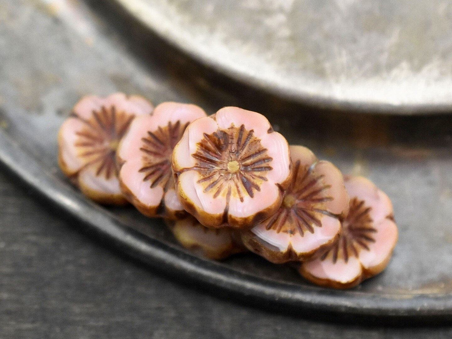 *10* 14mm Pink Coral Picasso Table Cut Hawaiian Flower Beads