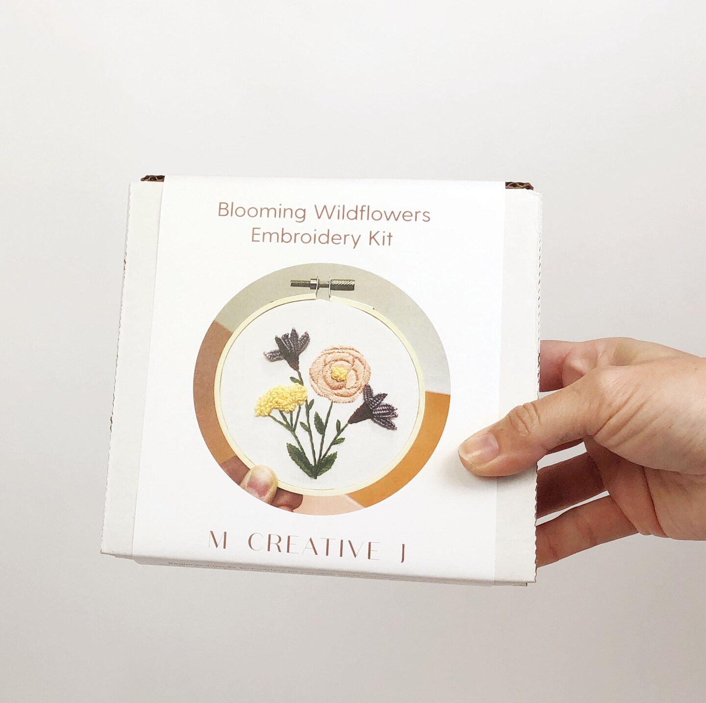 MCreativeJ 3D Blooming Wildflowers- Intermediate DIY Embroidery Craft Kit