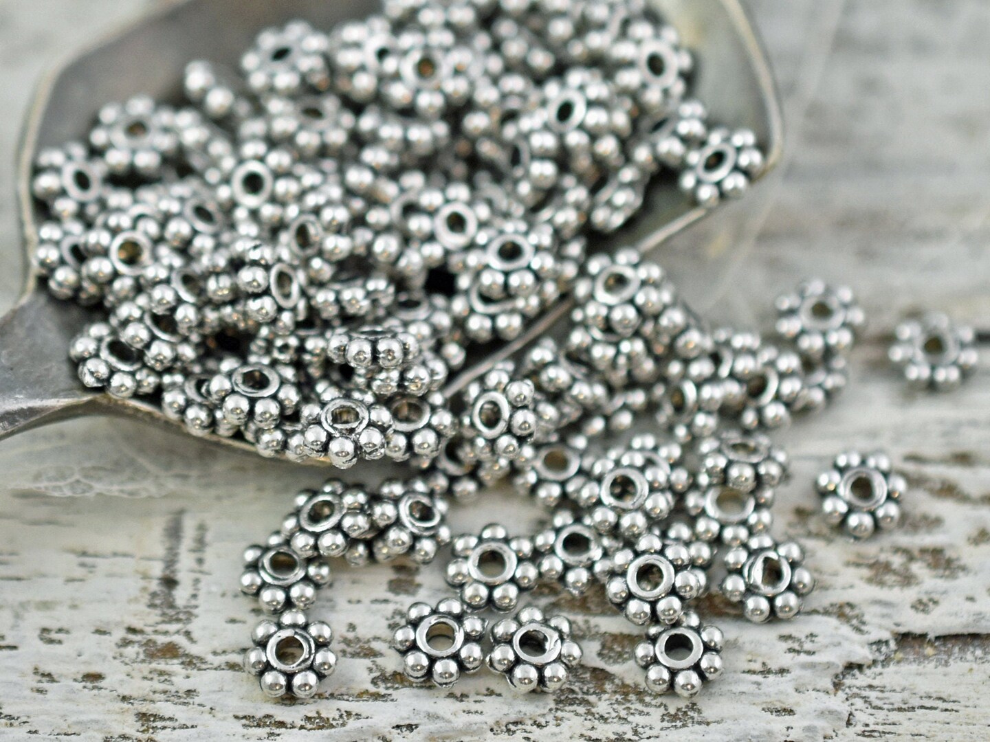 *1000* 4mm Antique Silver Daisy Spacer Beads