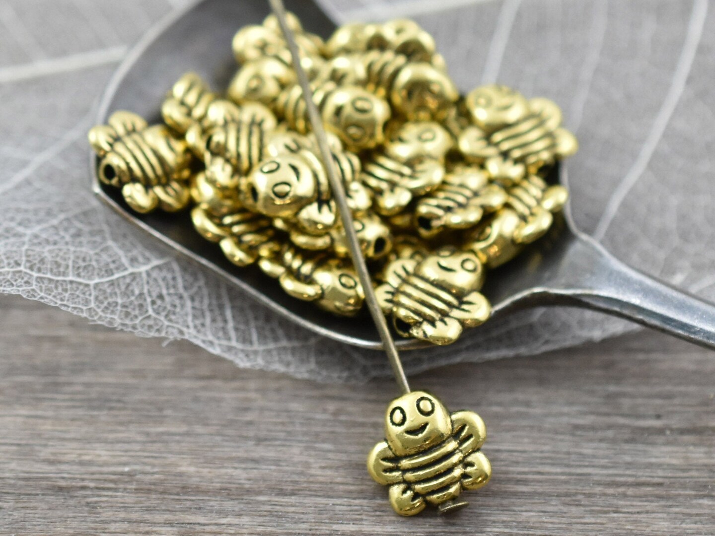 *20* 9mm Antique Gold Bee Beads