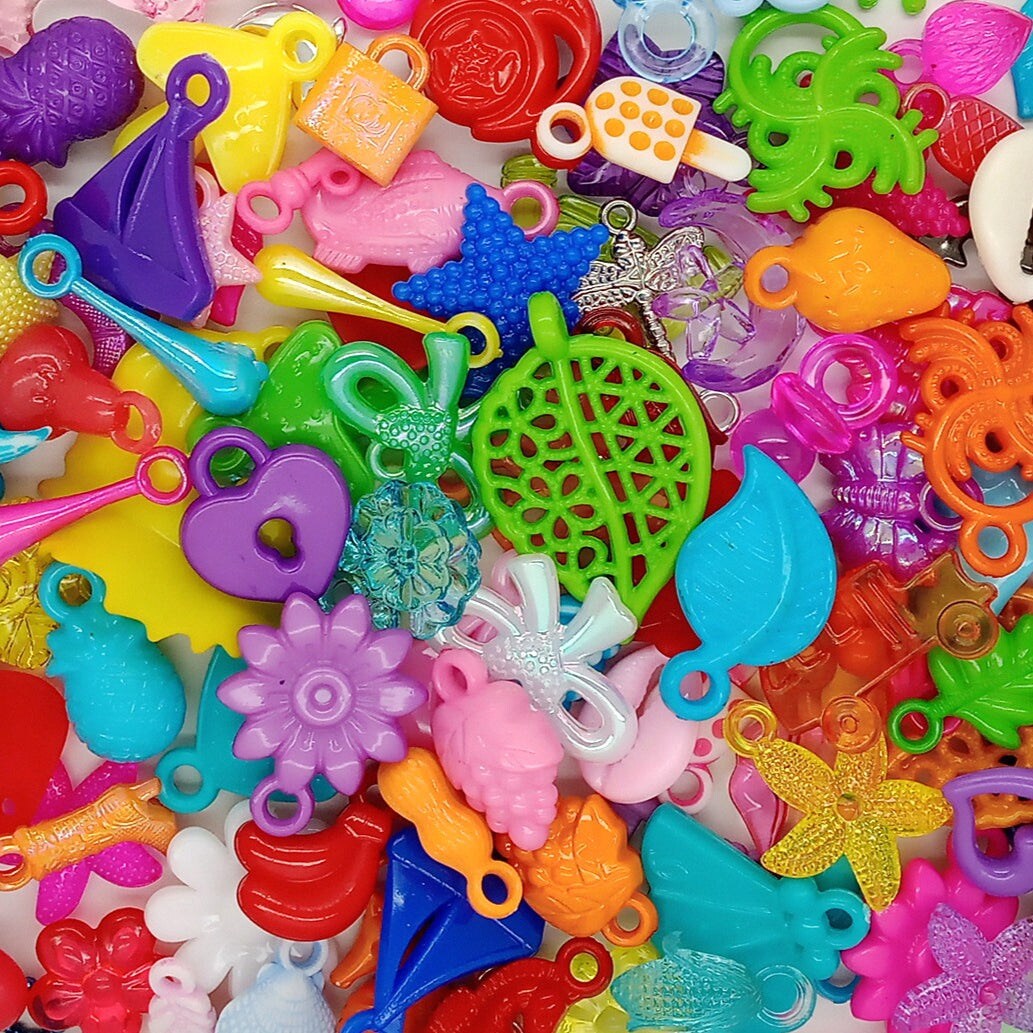 Plastic 2025 charms michaels