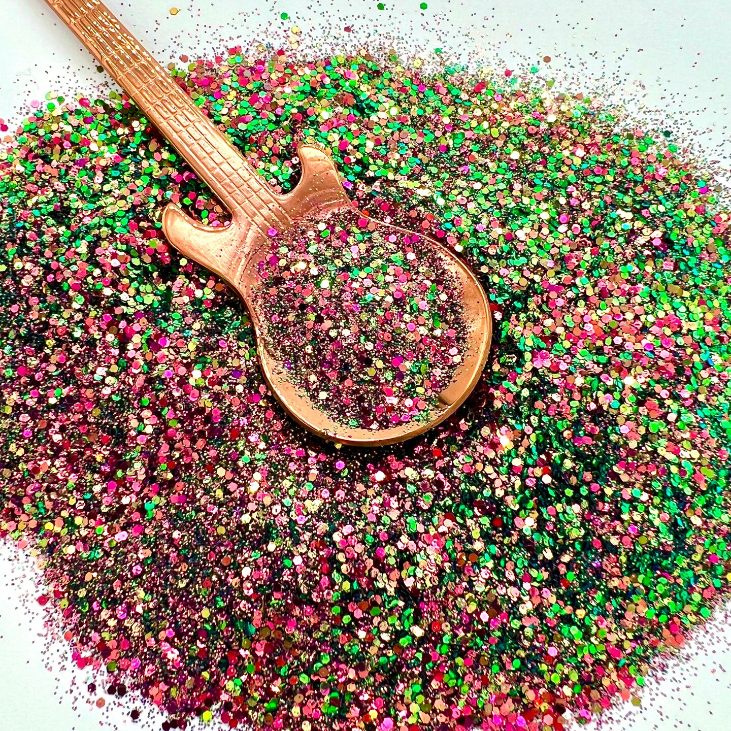 Rubythroat Chameleon Pixie for Poxy Medium Chunky Mix Glitter 2 oz.