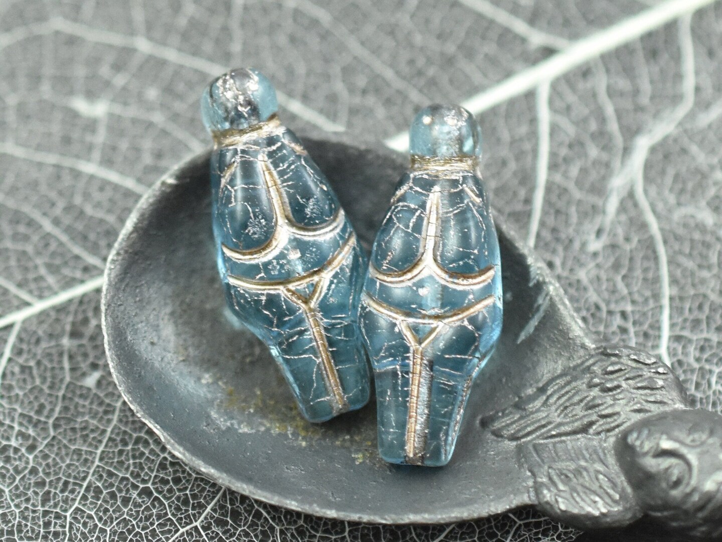 *6* 21x10mm Platinum Washed Transparent Blue Aqua Goddess Beads