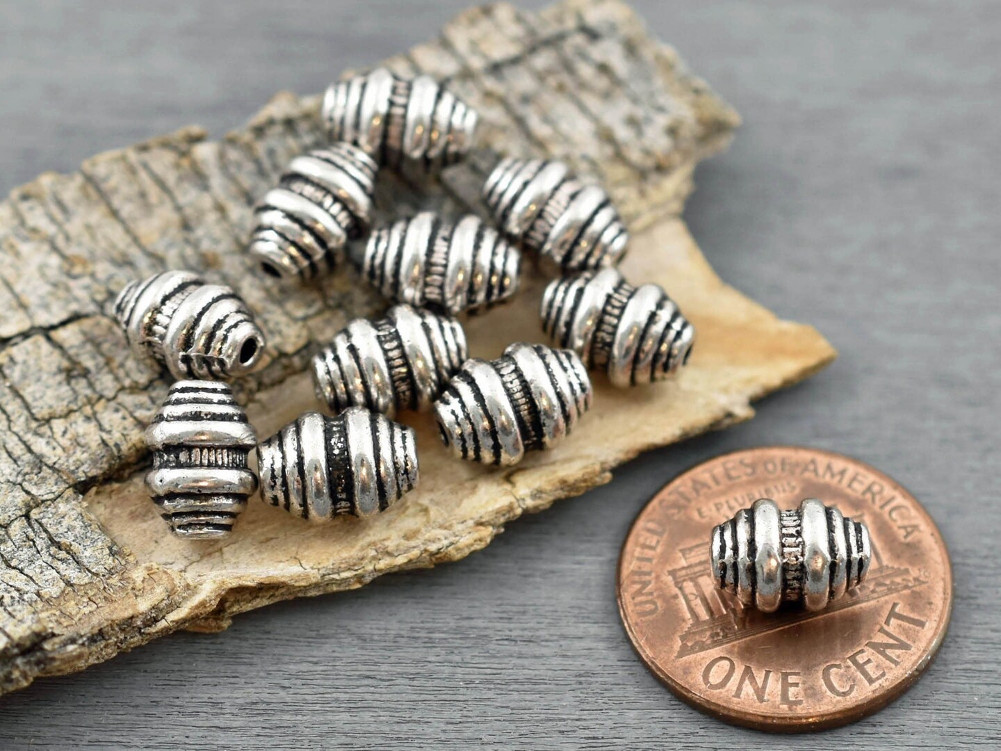*25* 9x7mm Antique Silver Spiral Oval Beads