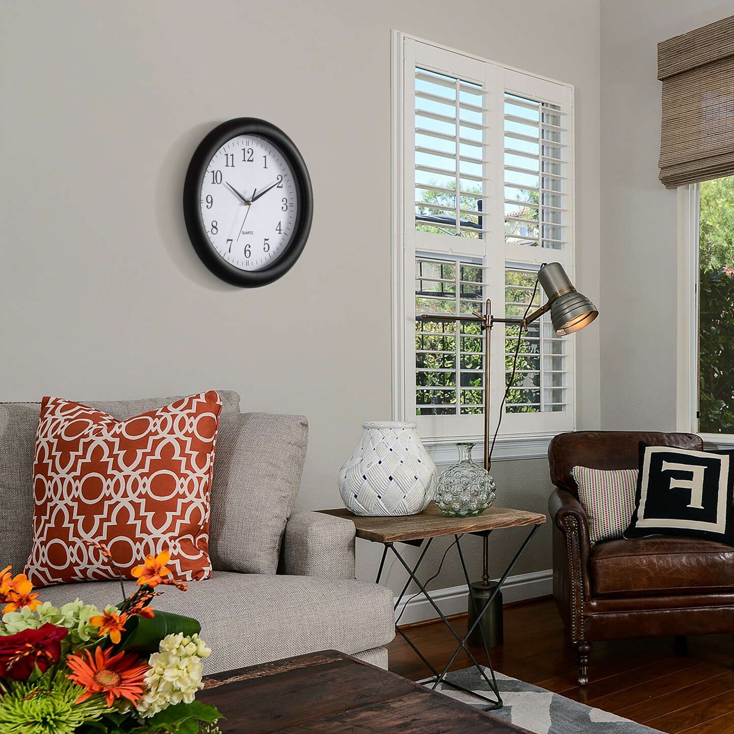 13.75 Inch Plastic Round Battery Operated Simple Modern Wall Clock - Office, ClassRoom, Livingroom, Dining Room, Bedroom and Kitchen Wall Decor