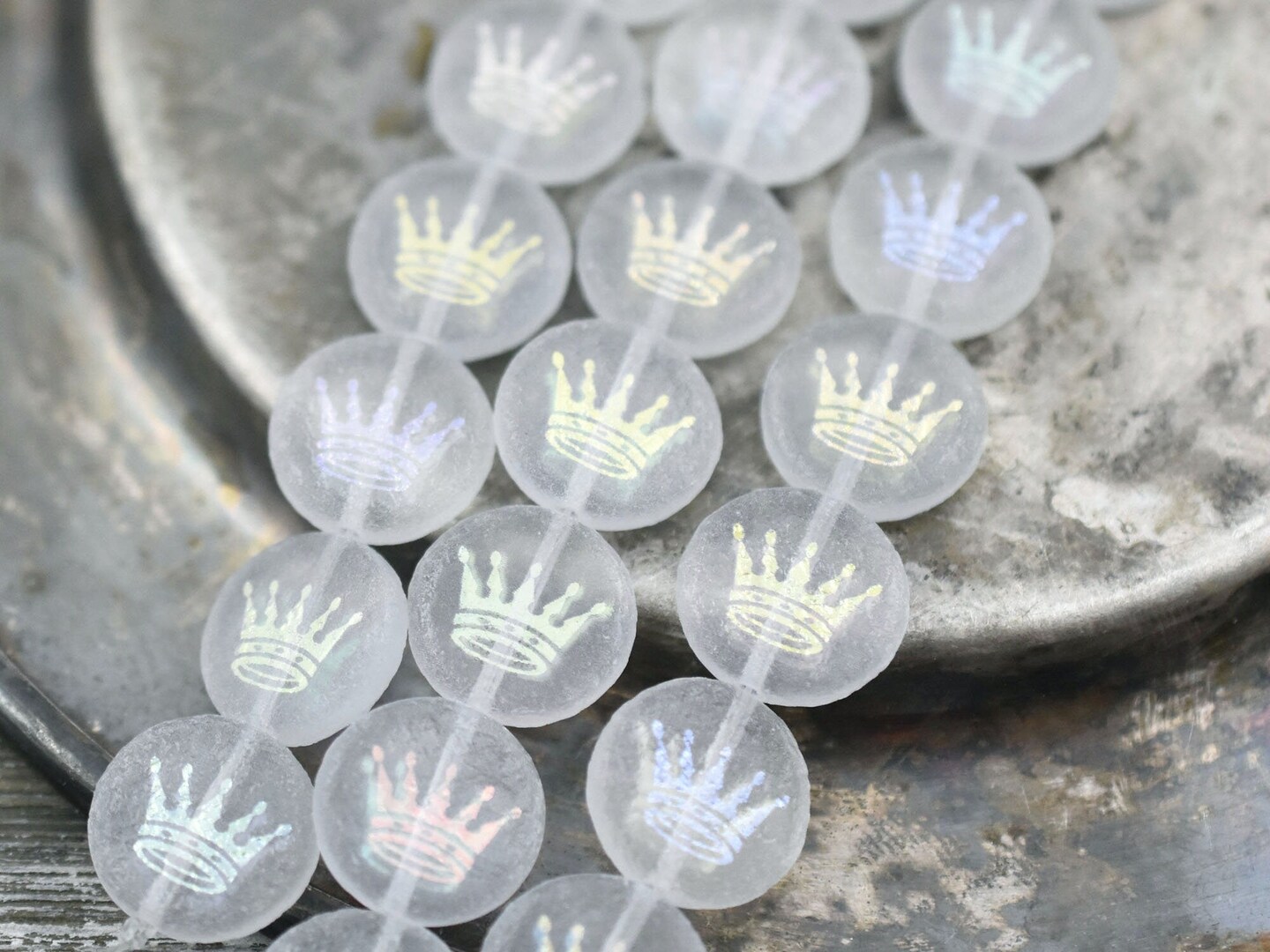 *4* 14mm Laser Etched Frosted Crystal Crown Coin Beads