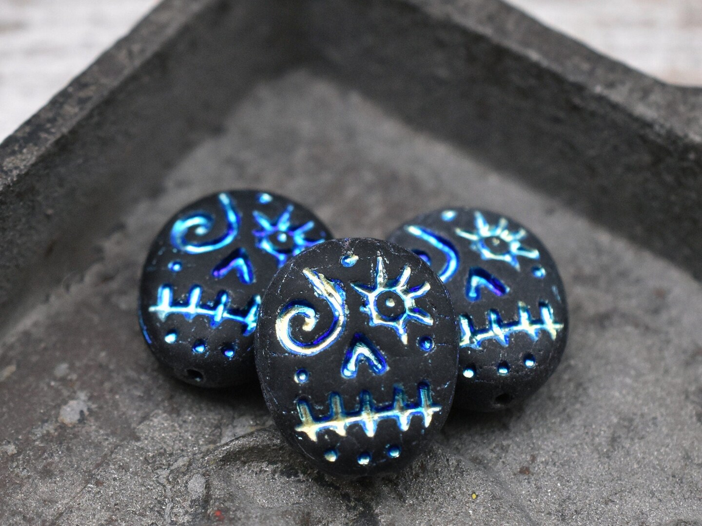 *4* 15x13mm Blue Metallic Washed Matte Black Voodoo Face Beads