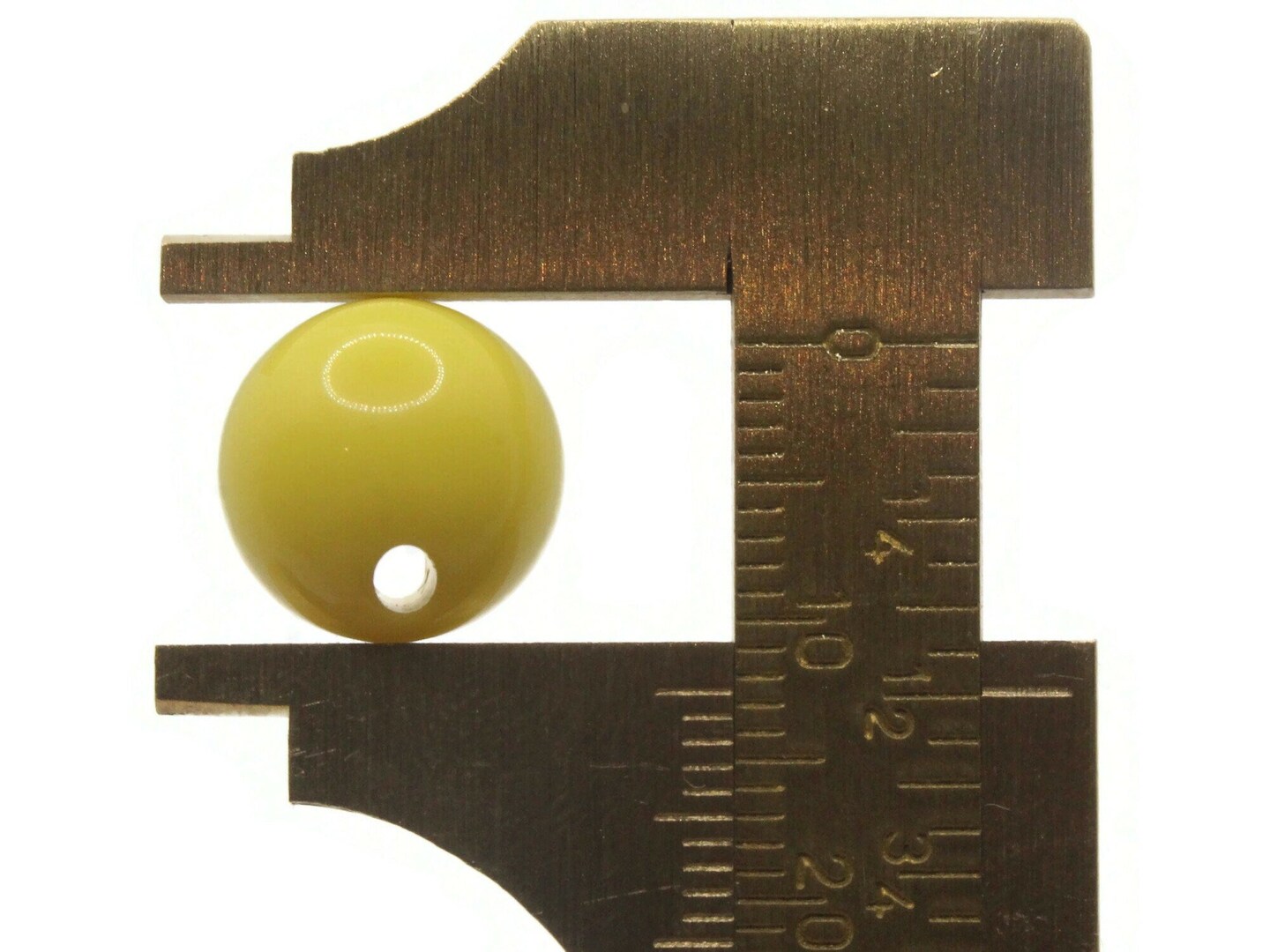 8 12mm 1/2 Inch Opaque Yellow Vintage Lucite Round Ball Buttons
