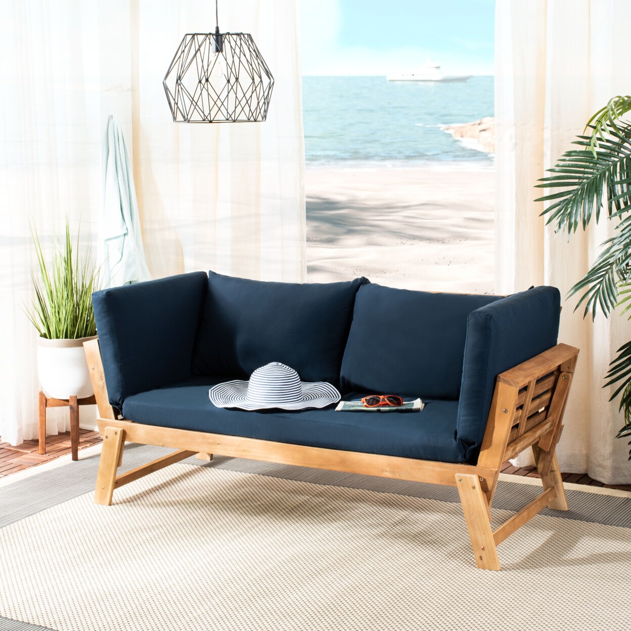 Safavieh   Outdoor Collection Tandra Modern Contemporary Daybed Natural/Navy