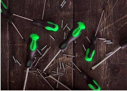 Screwdriver Set, Magnetic Screwdriver Tool Set for DIY Hand Tools, 10 Piece. Set of high-performance screwdrivers with a comfort grip, cross-head screwdriver heads, and flat heads.