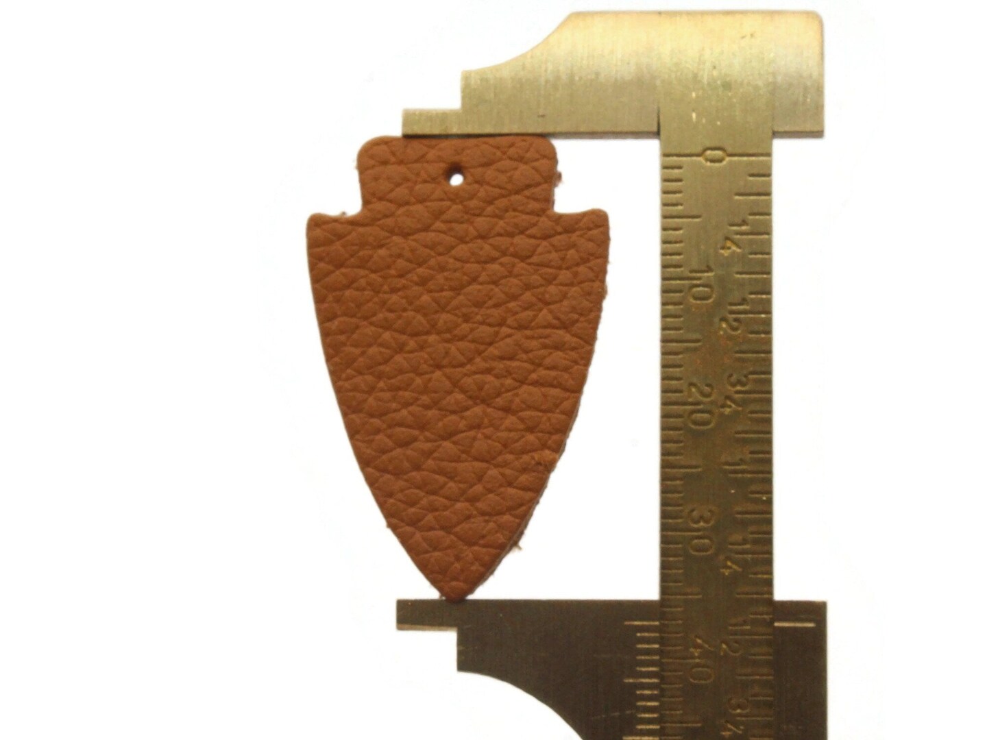 4 37mm Tan Brown Leather Arrowhead Pendants