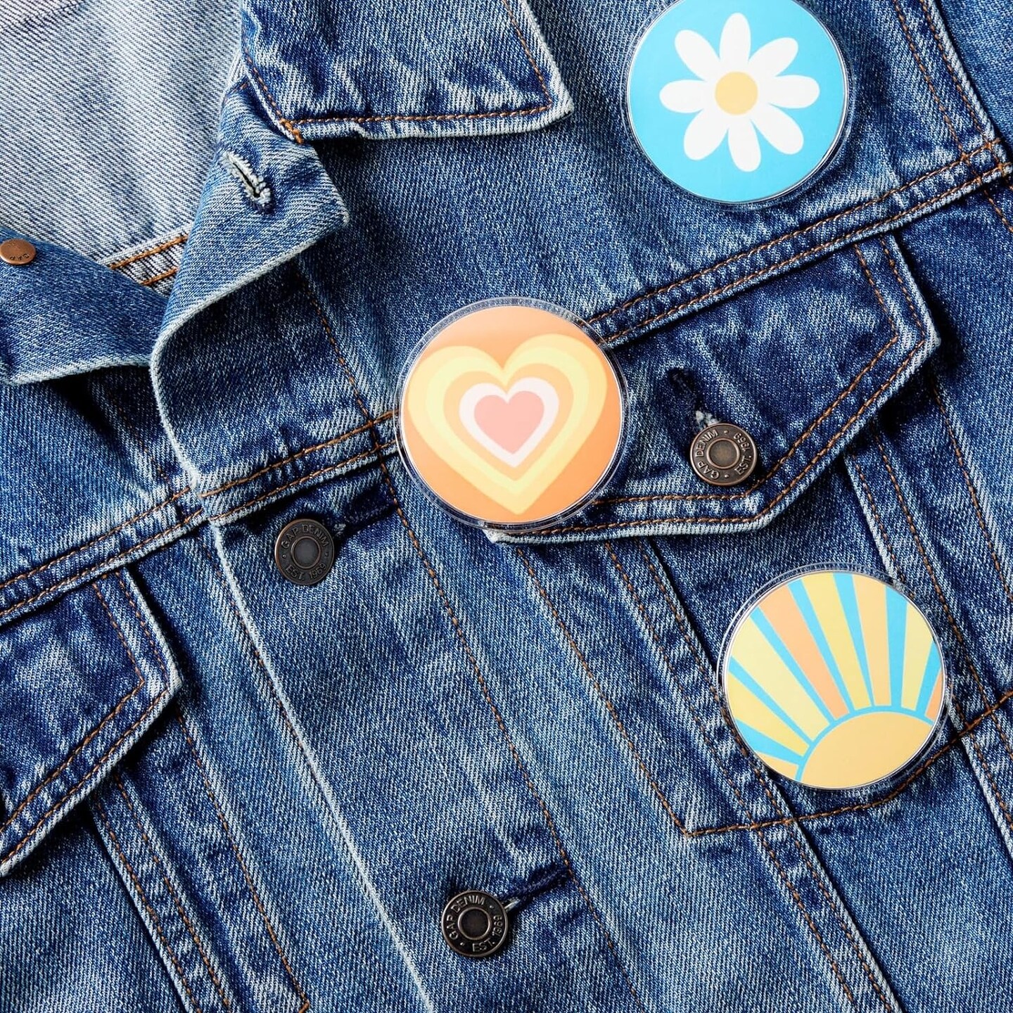 36 Pack Make Your Own Blank Button Pins for DIY Crafts (2.25 in)