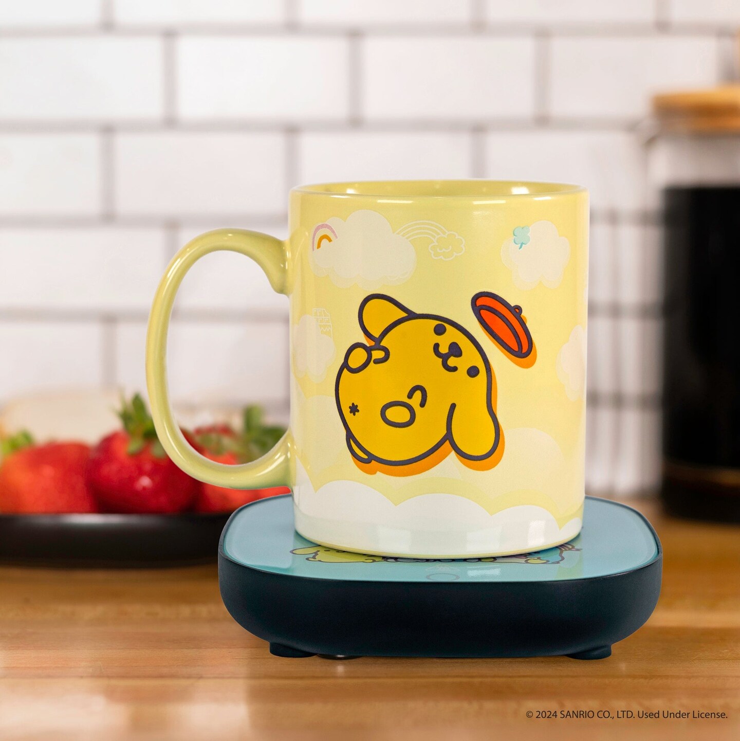 Uncanny Brands Hello Kitty and Friends Pompompurin Mug Warmer with Mug