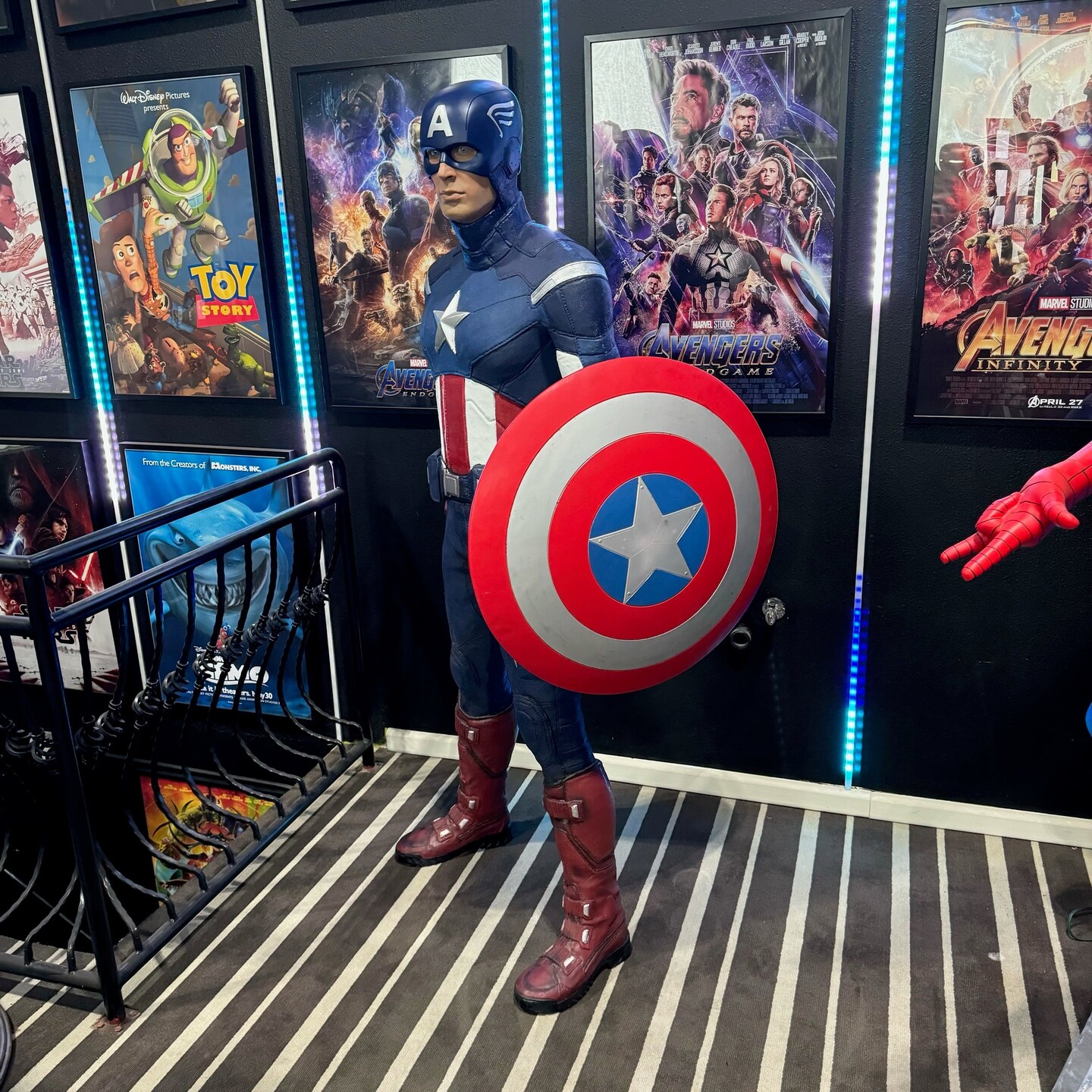Pre-Owned Captain America Life Size Statue
