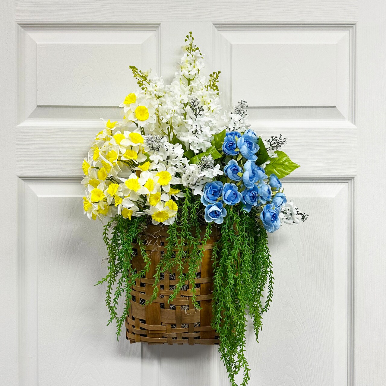 Create a Hanging Floral Basket with FloraCraft®