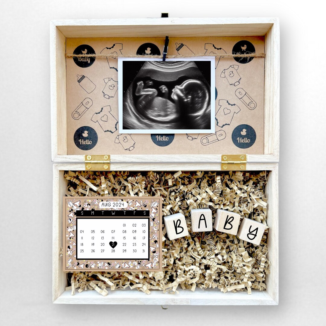 Pregnancy Announcement Gift Box Engraved Personalized Keepsake Parents To Be Baby Coming Soon Expecting Reveal for Daddy and Grandparents product 3