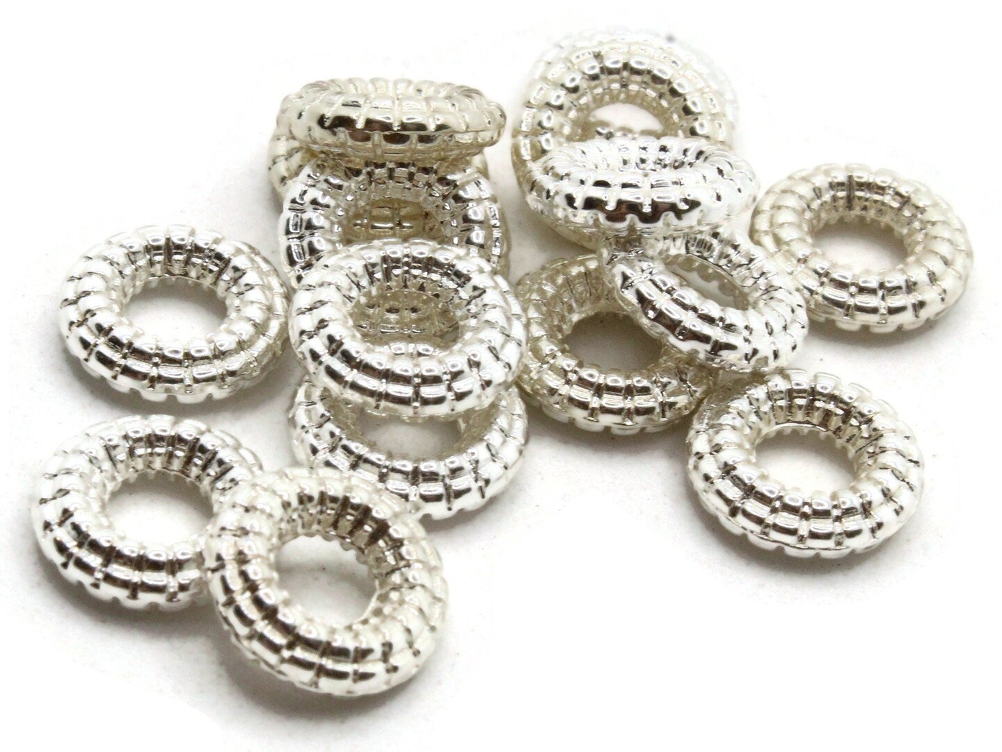 15 12mm Vintage Silver Plated Plastic Bumpy Round Ring Beads