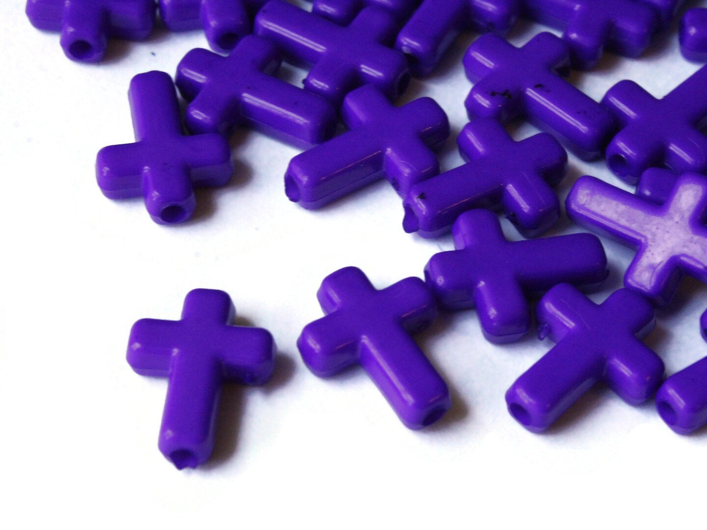 50 16mm Purple Plastic Cross Beads Christian Beads