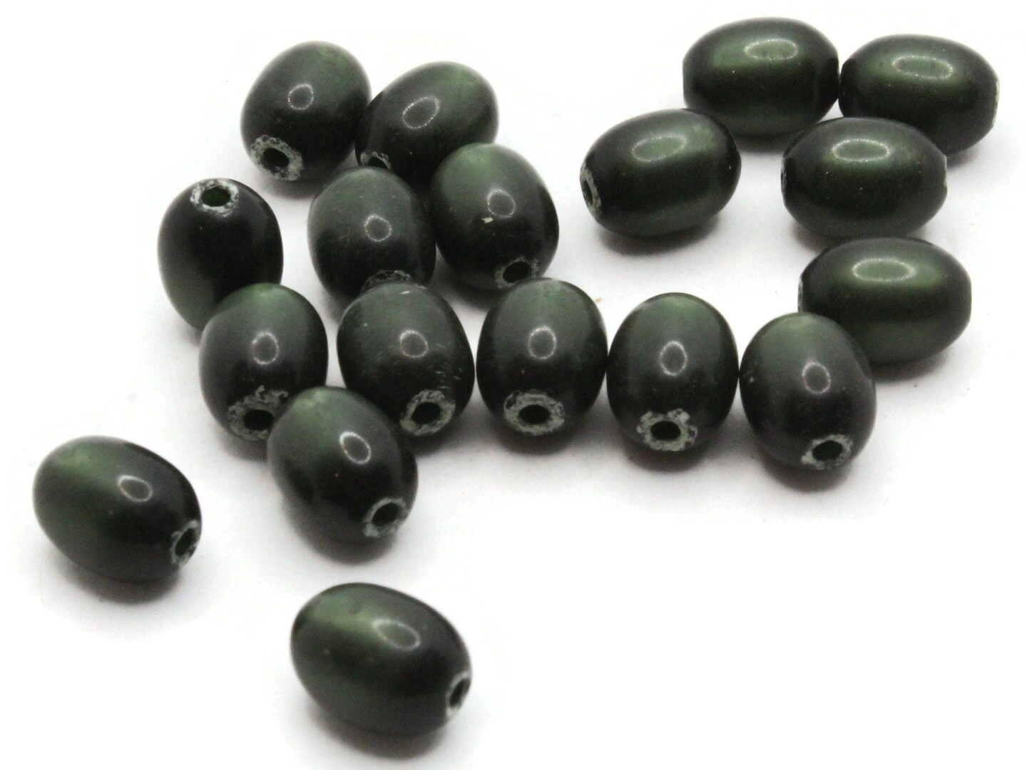 18 10mm Dark Green Oval Vintage Moonglow Lucite Beads
