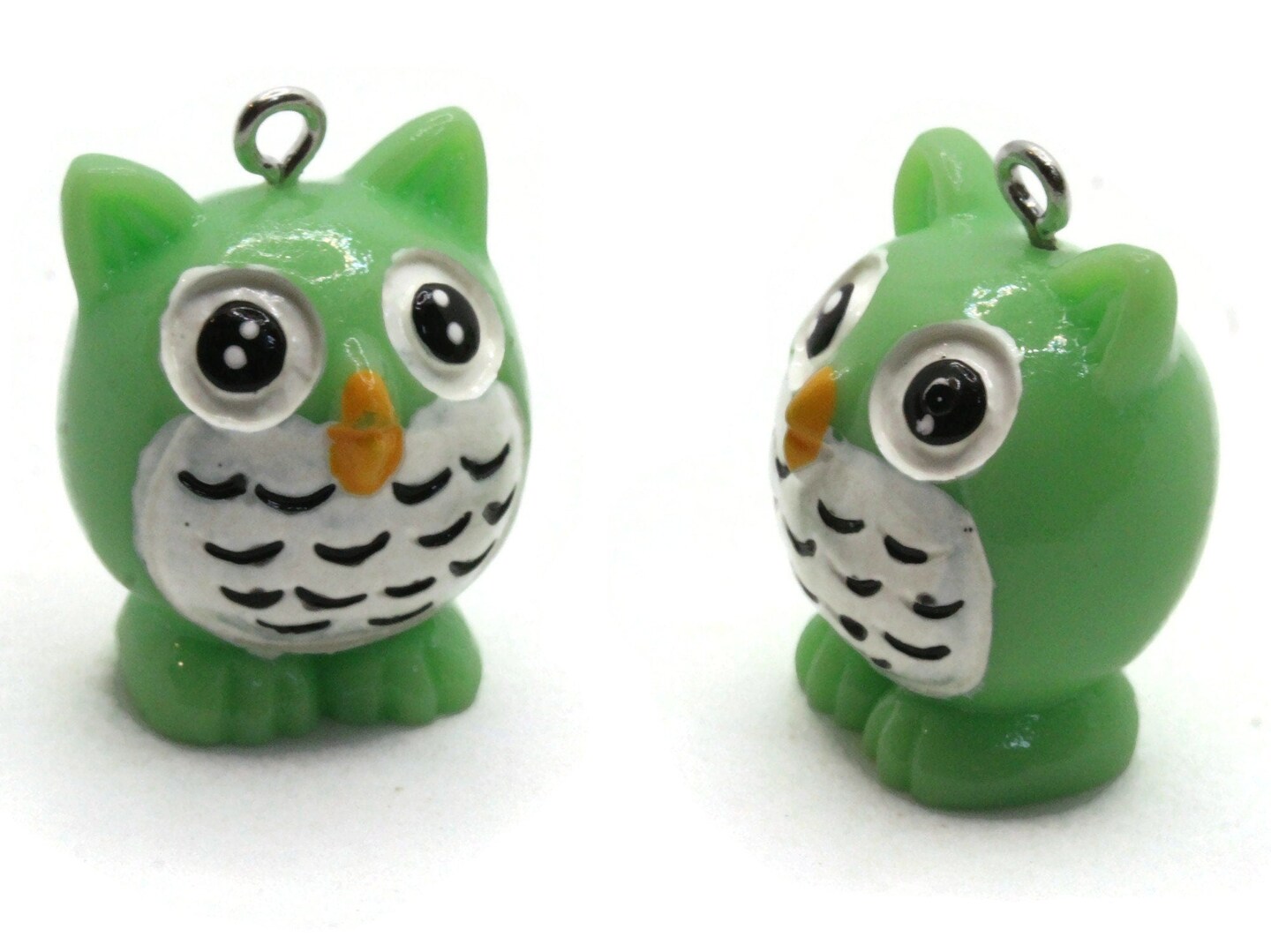 2 31mm Green Owl Resin Charms