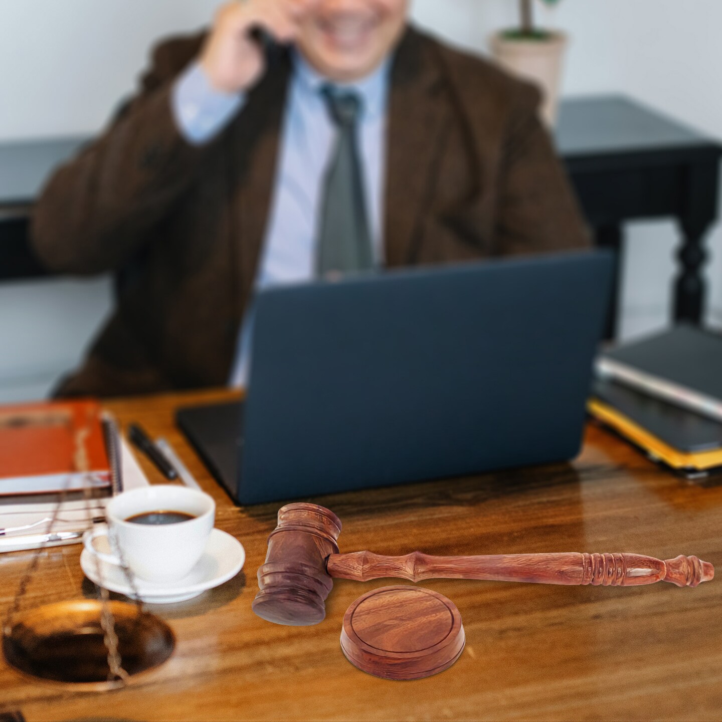 Wooden Decorative Brown Gavel Hammer with Wood Base Block for Lawyers, Judges, and Courts