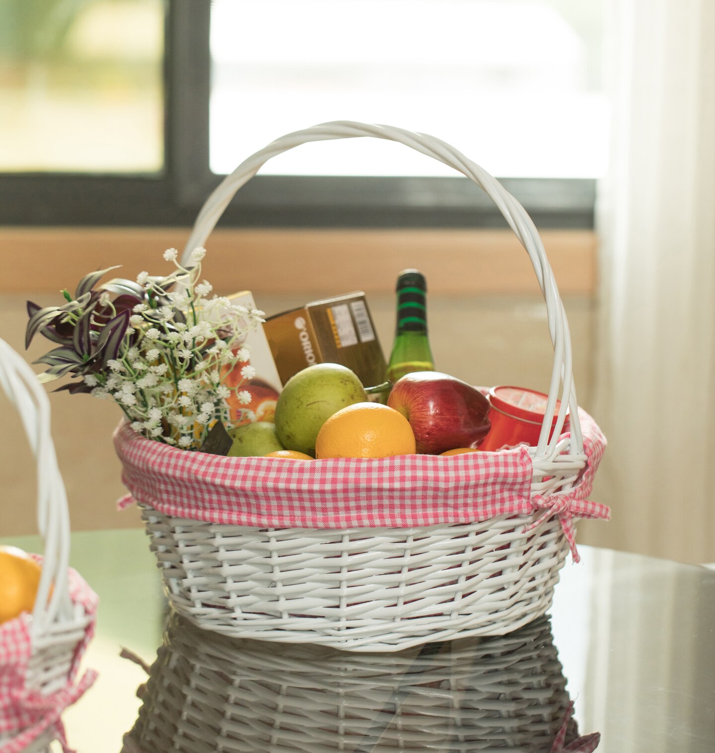 White Round Willow Gift Basket, with Gingham Liner and Handles
