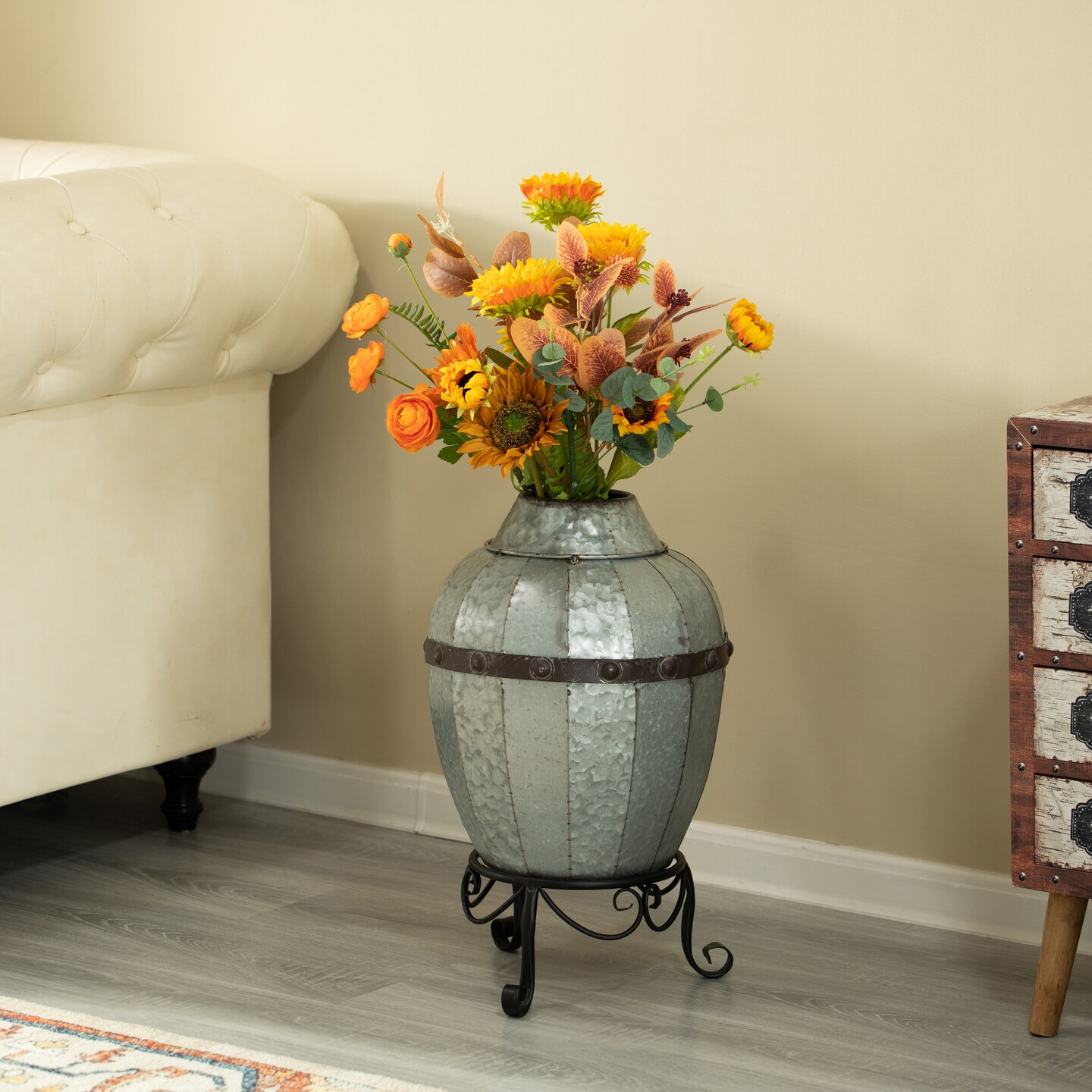 Rustic Silver Galvanized Barrel Shape Planter and Vase with Metal Stand