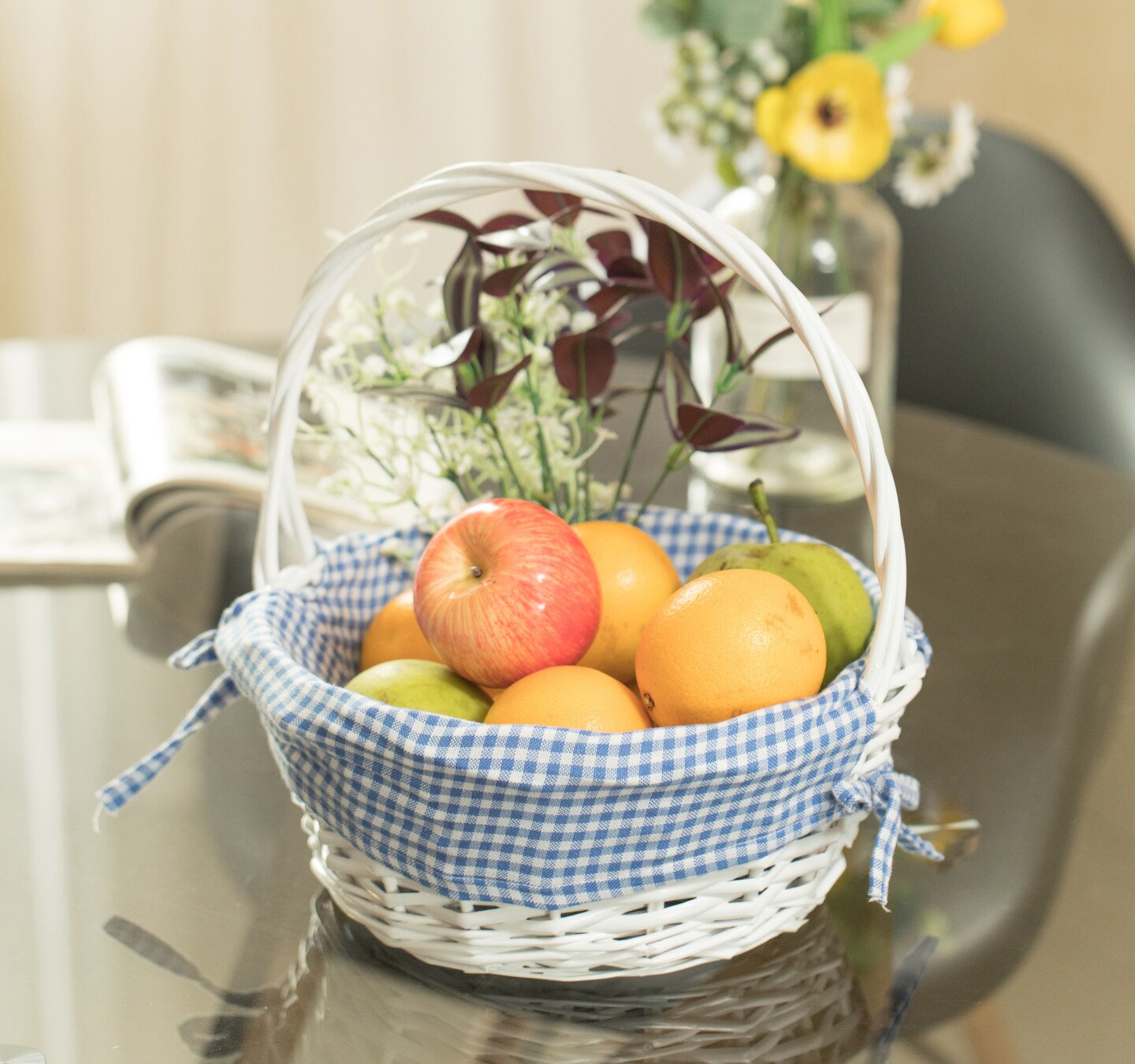 White Round Willow Gift Basket, with Gingham Liner and Handle