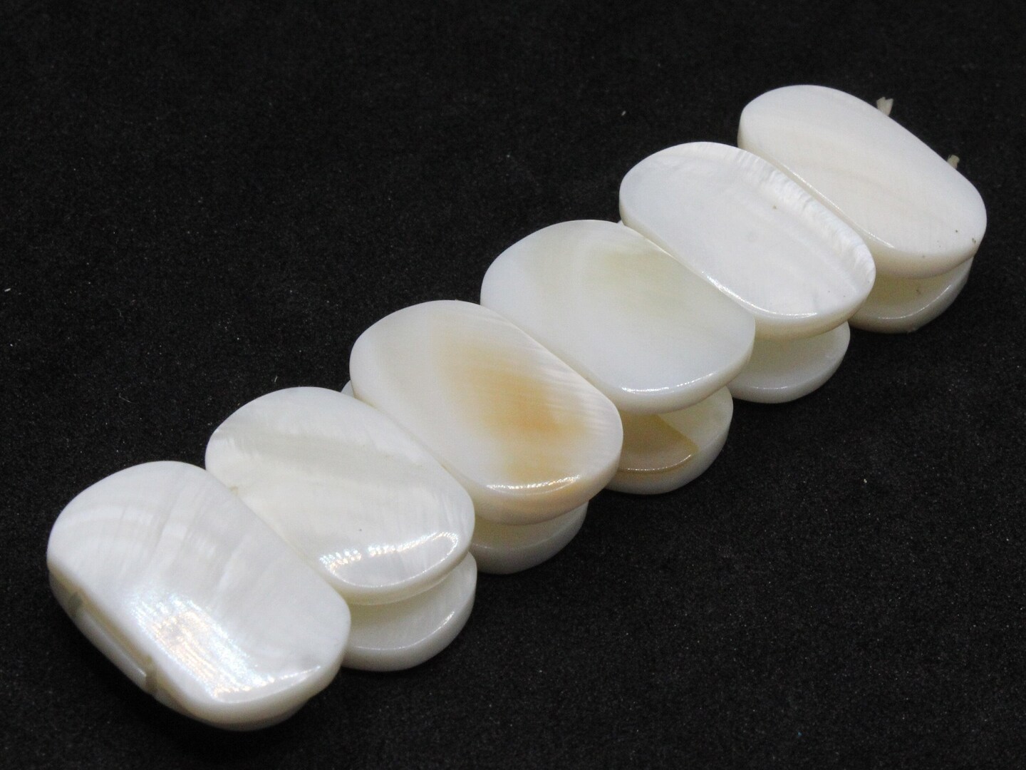 12 29mm Flat Oval Mother of Pearl 2 Hole Creamy White Beads