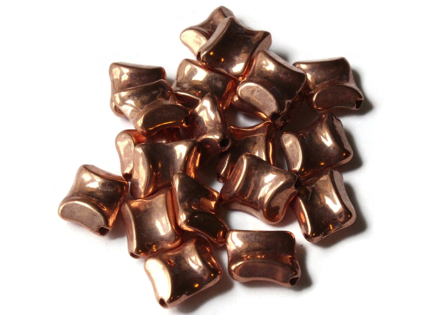 20 14mm Twisted Diamond Vintage Red Copper Plated Plastic Beads Loose New Old Stock Beads